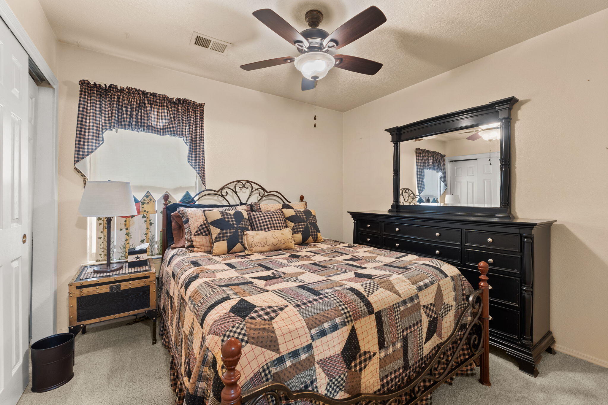 455 COLONIAL Avenue SW