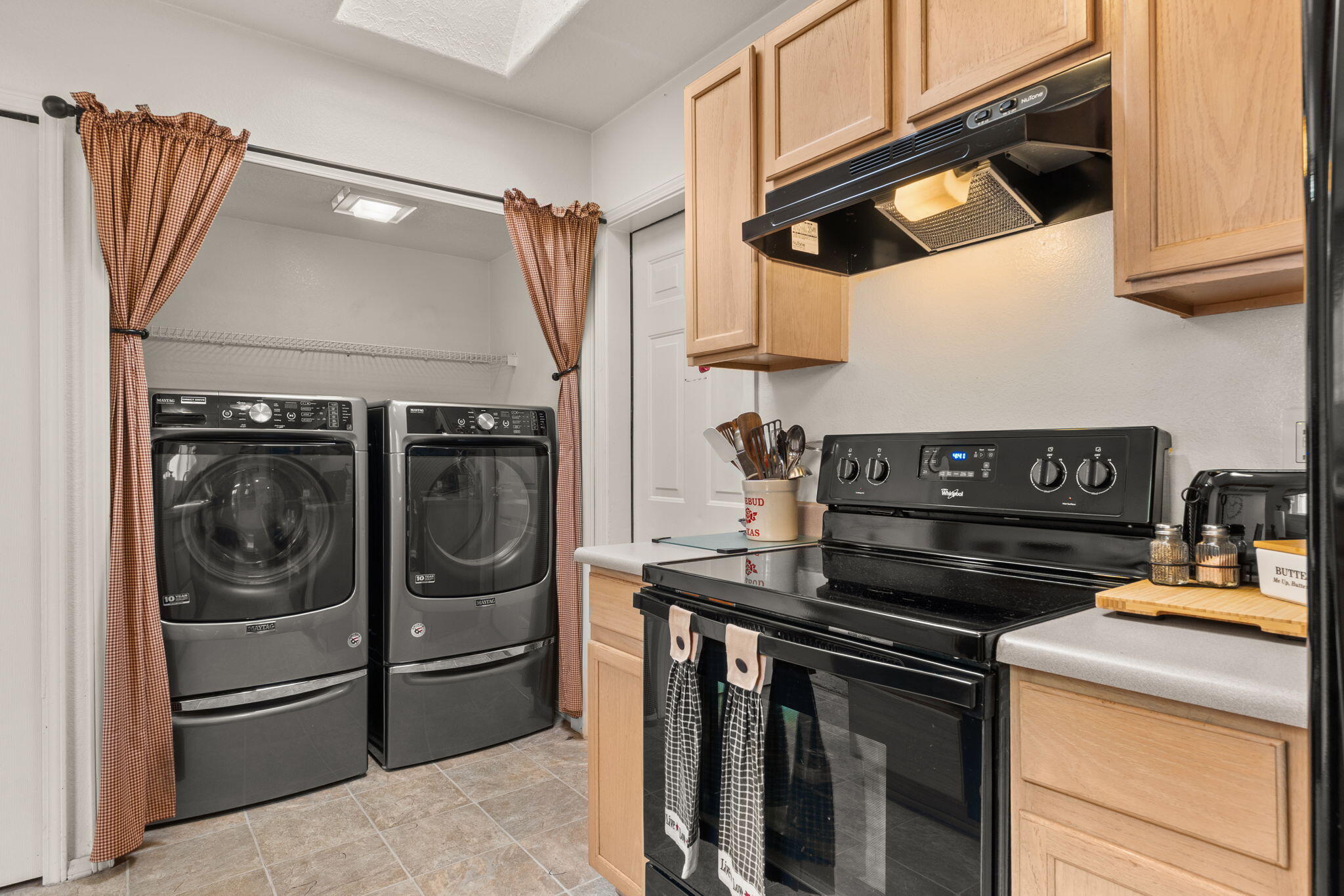 455 COLONIAL Avenue SW