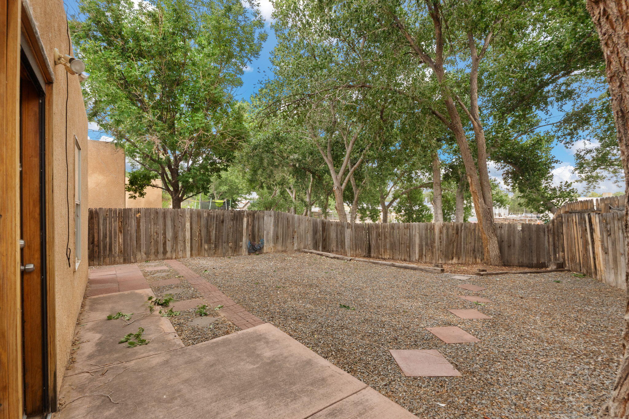 455 COLONIAL Avenue SW