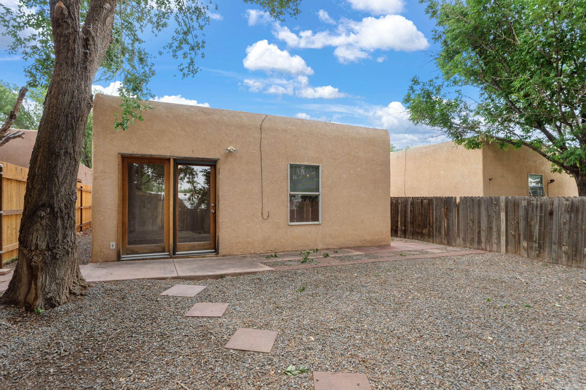 455 COLONIAL Avenue SW