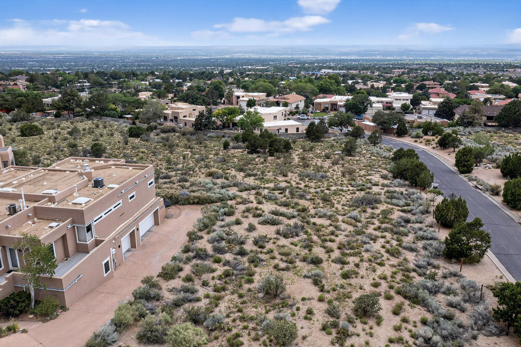 4915 Cresta Del Sur Court NE