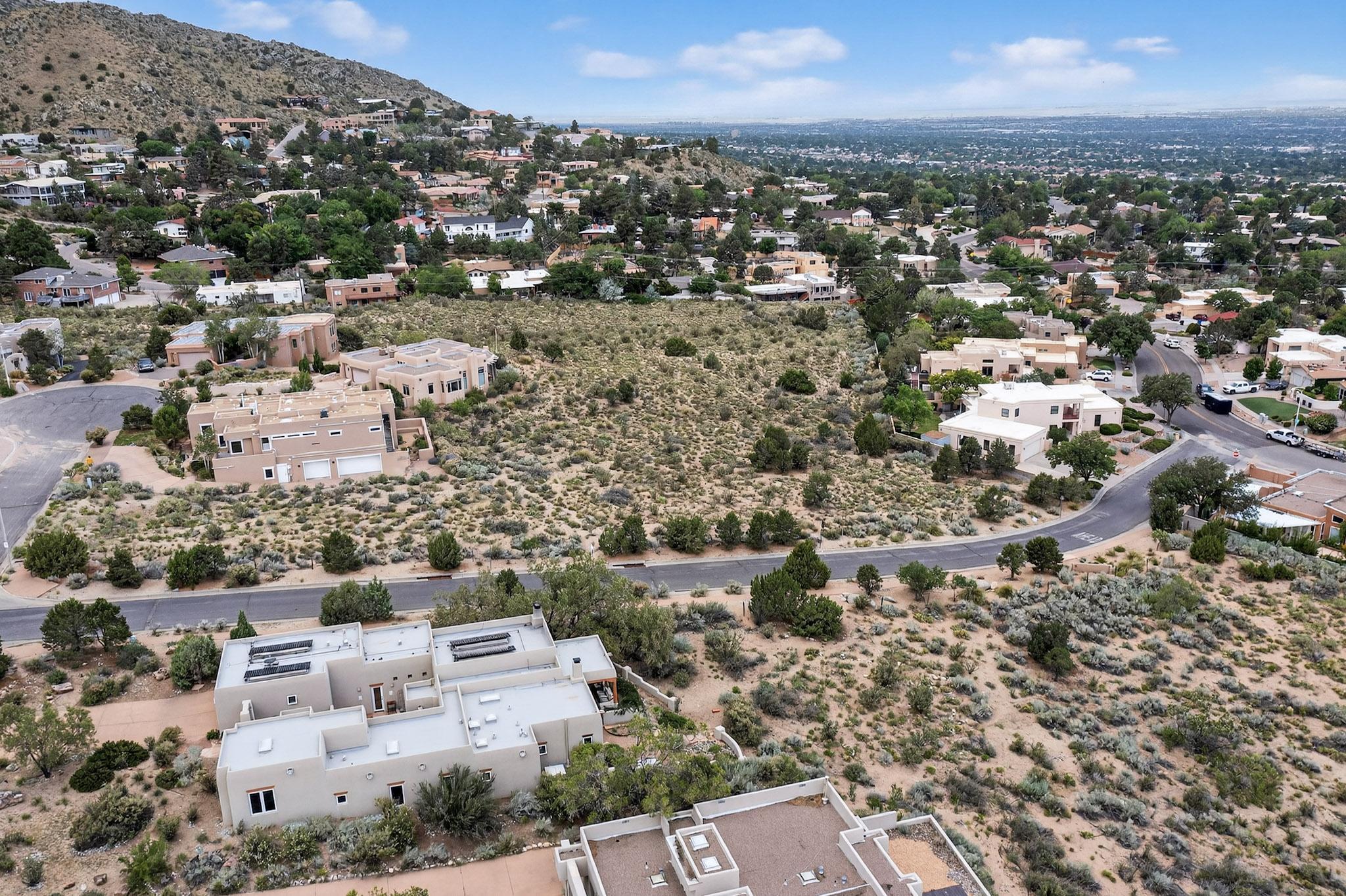 4915 Cresta Del Sur Court NE