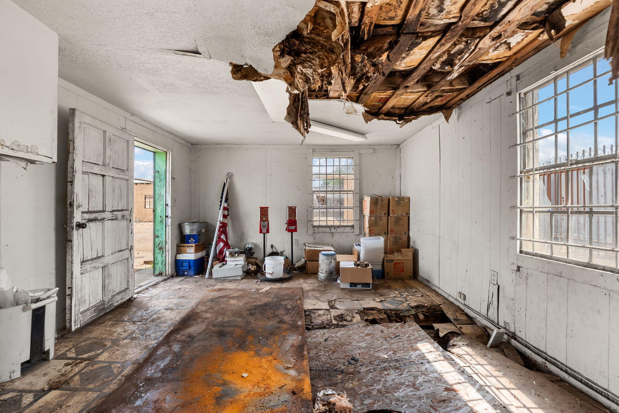 115 CANDELARIA Road NW