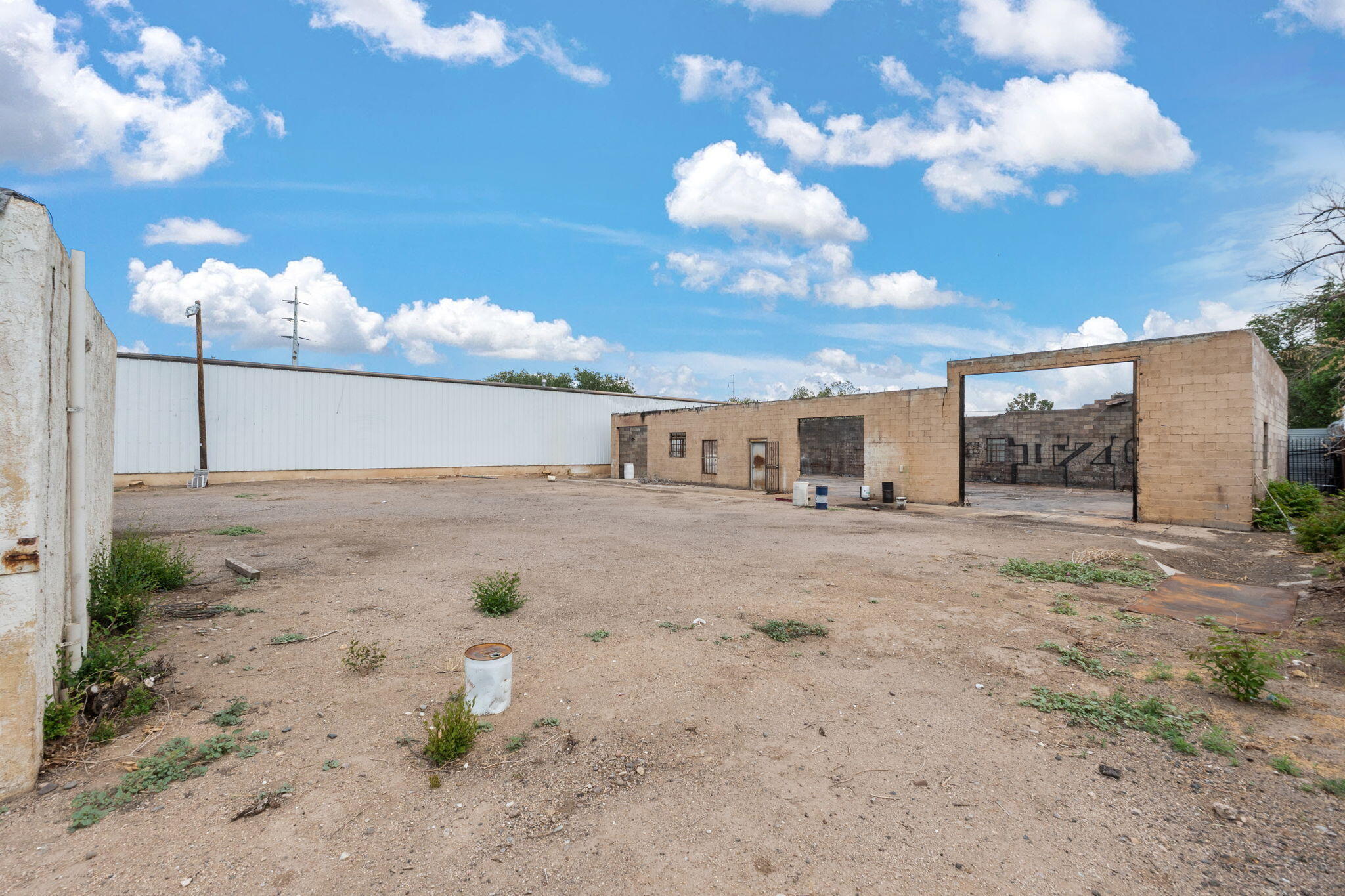 115 CANDELARIA Road NW