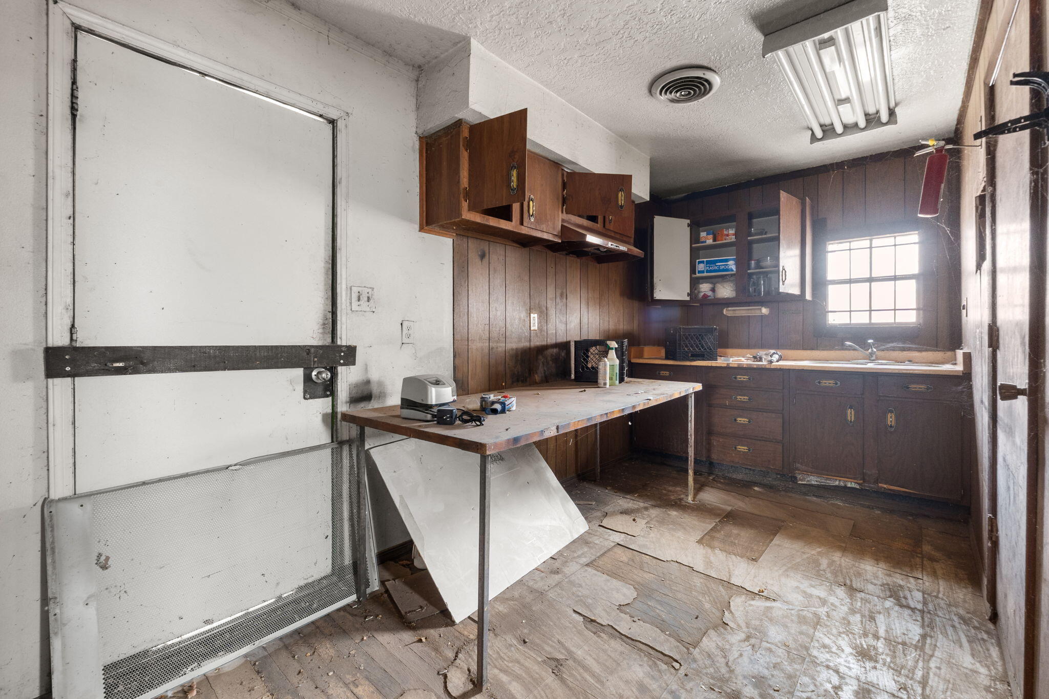 115 CANDELARIA Road NW