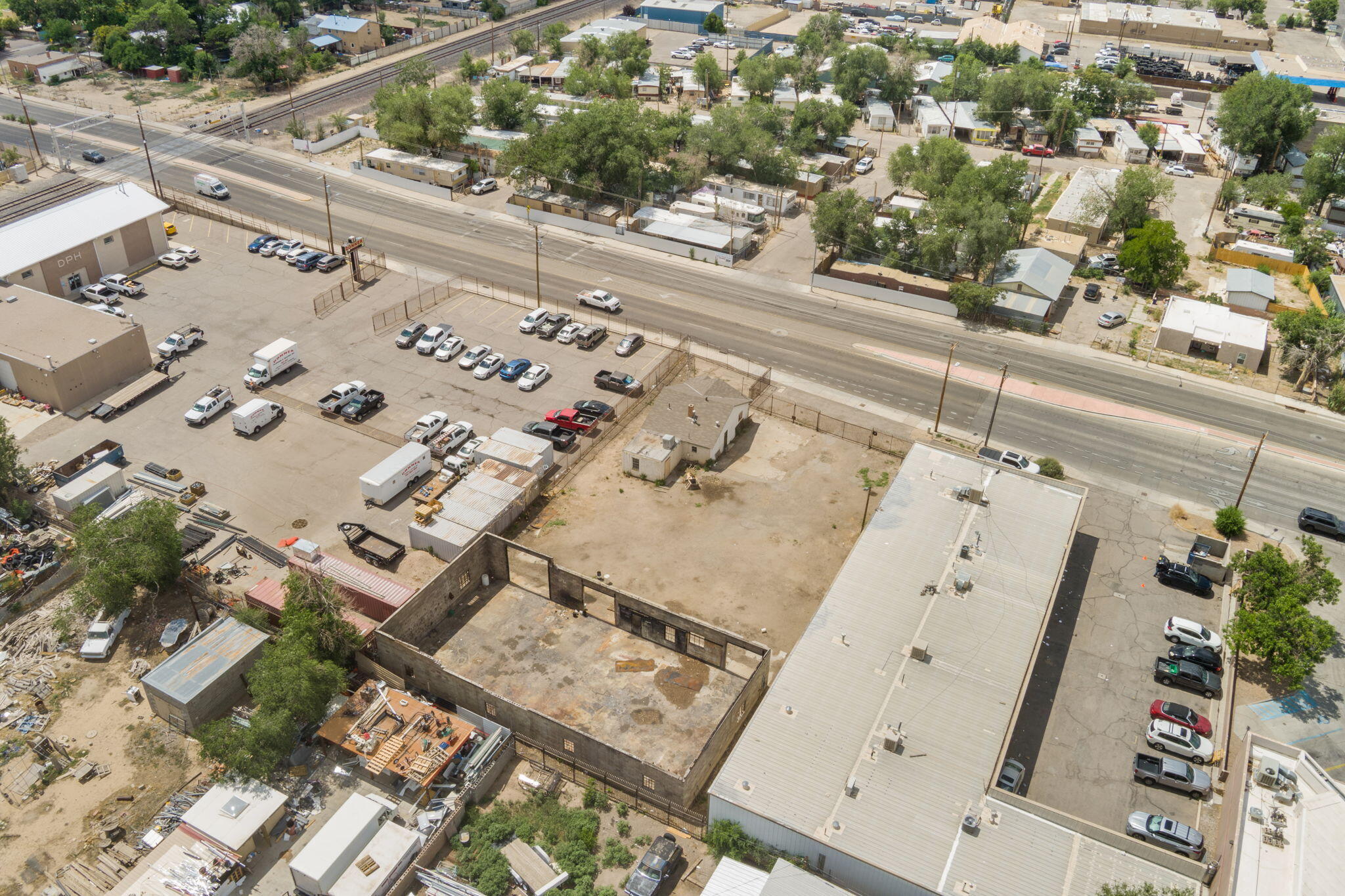 115 CANDELARIA Road NW