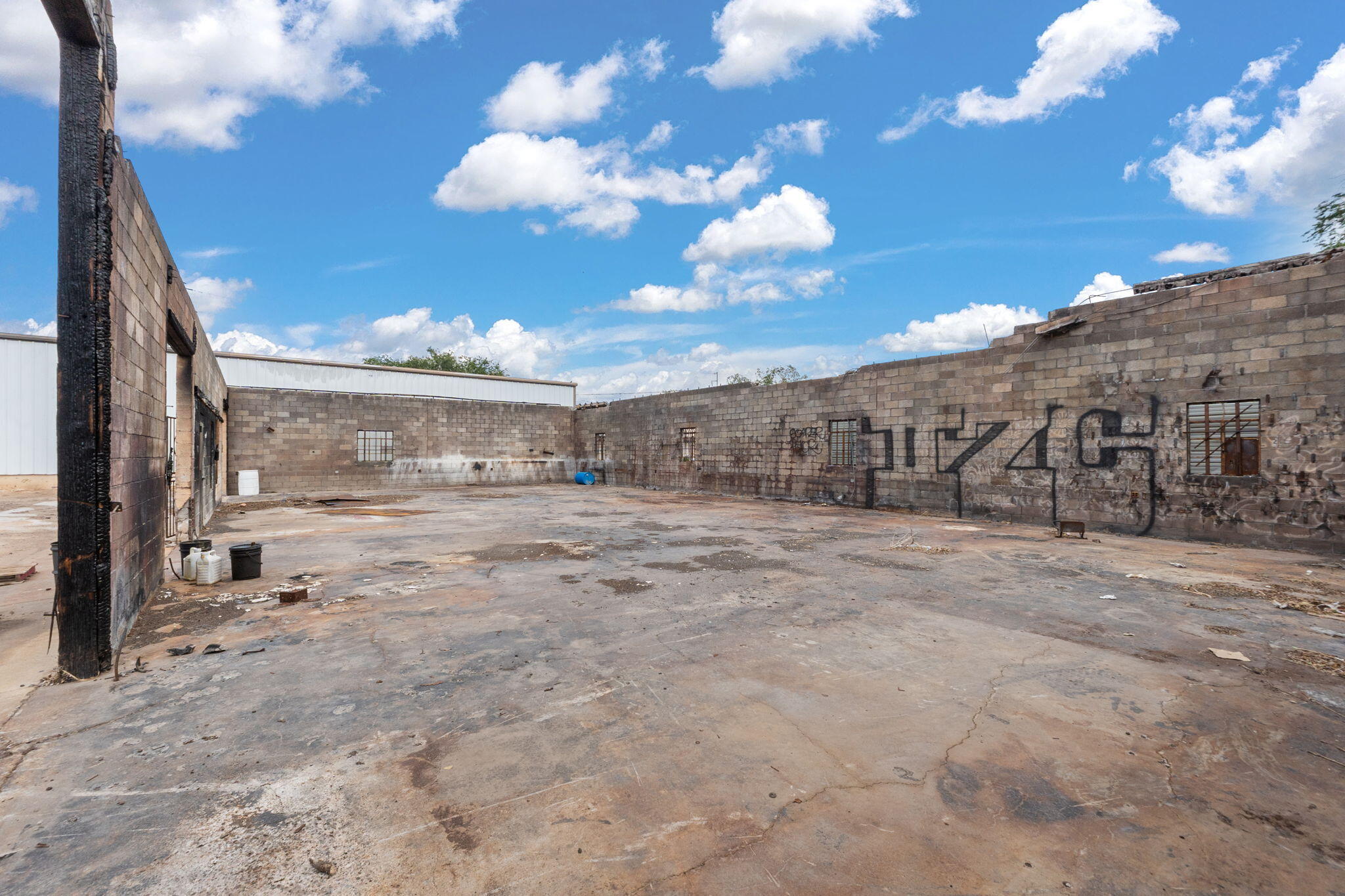 115 CANDELARIA Road NW