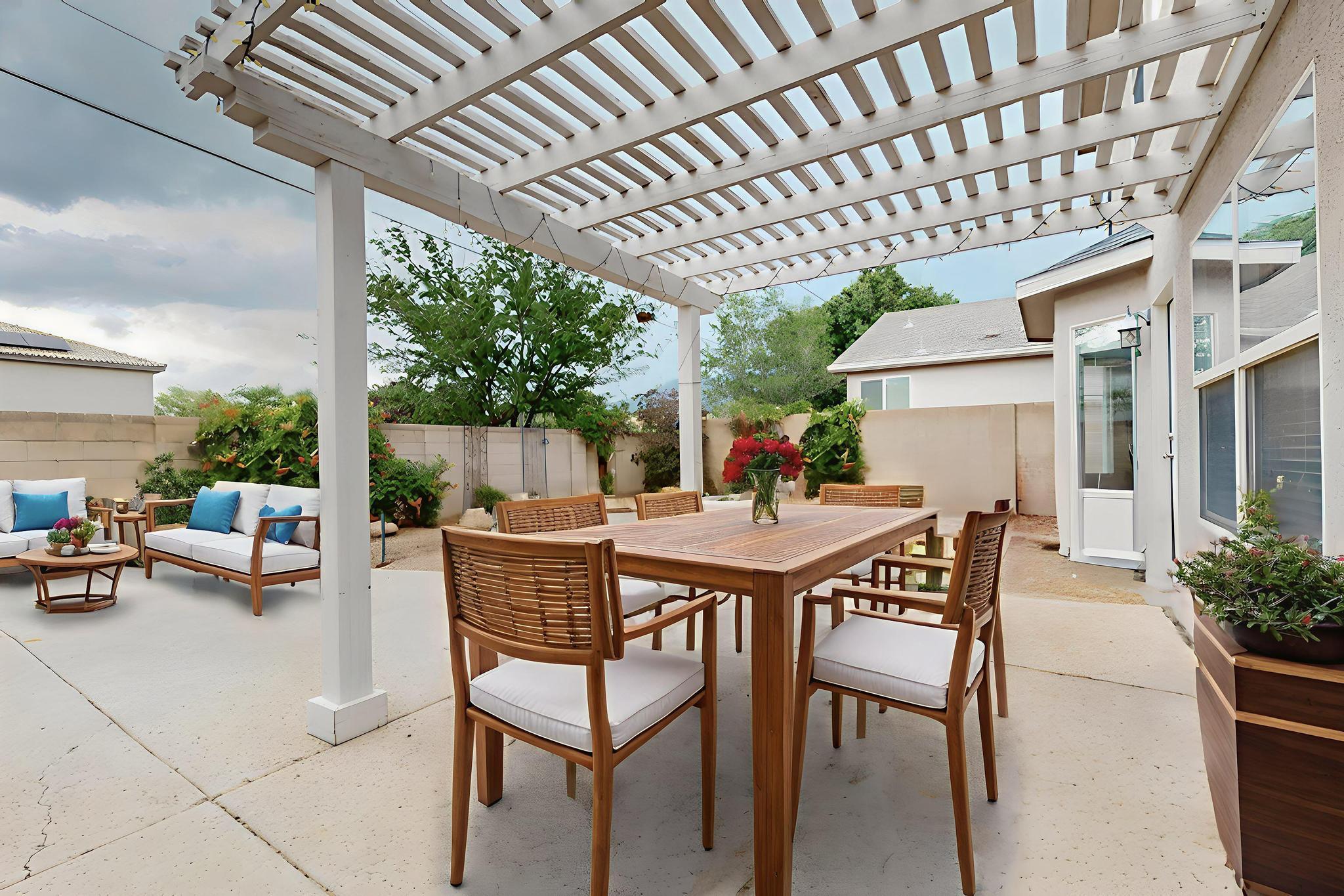 7009 Red Hawk Road NE