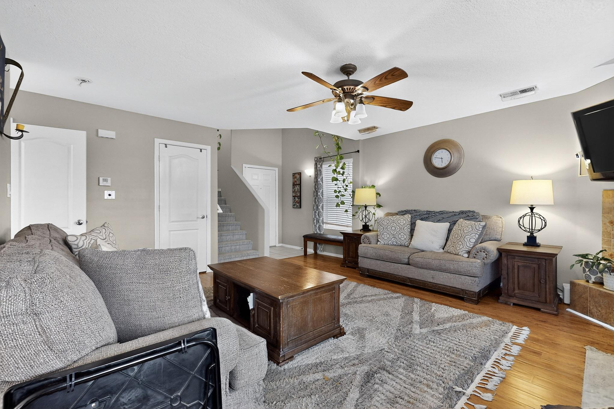 7009 Red Hawk Road NE