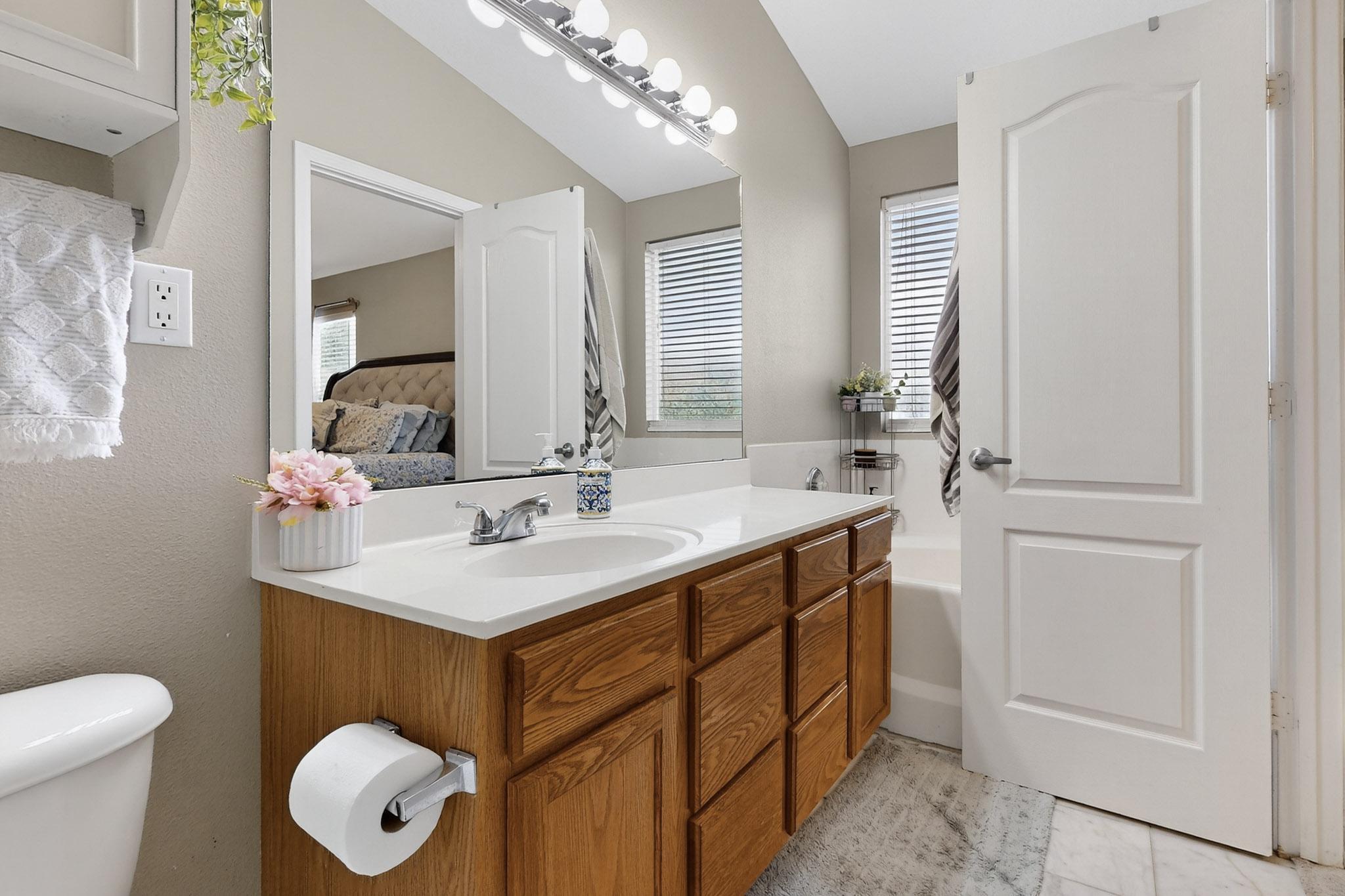 7009 Red Hawk Road NE