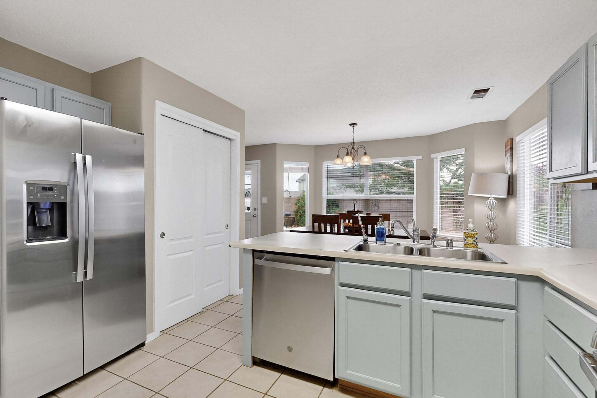 7009 Red Hawk Road NE