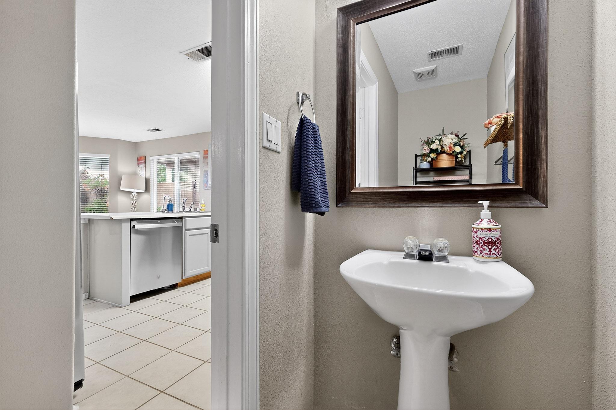 7009 Red Hawk Road NE