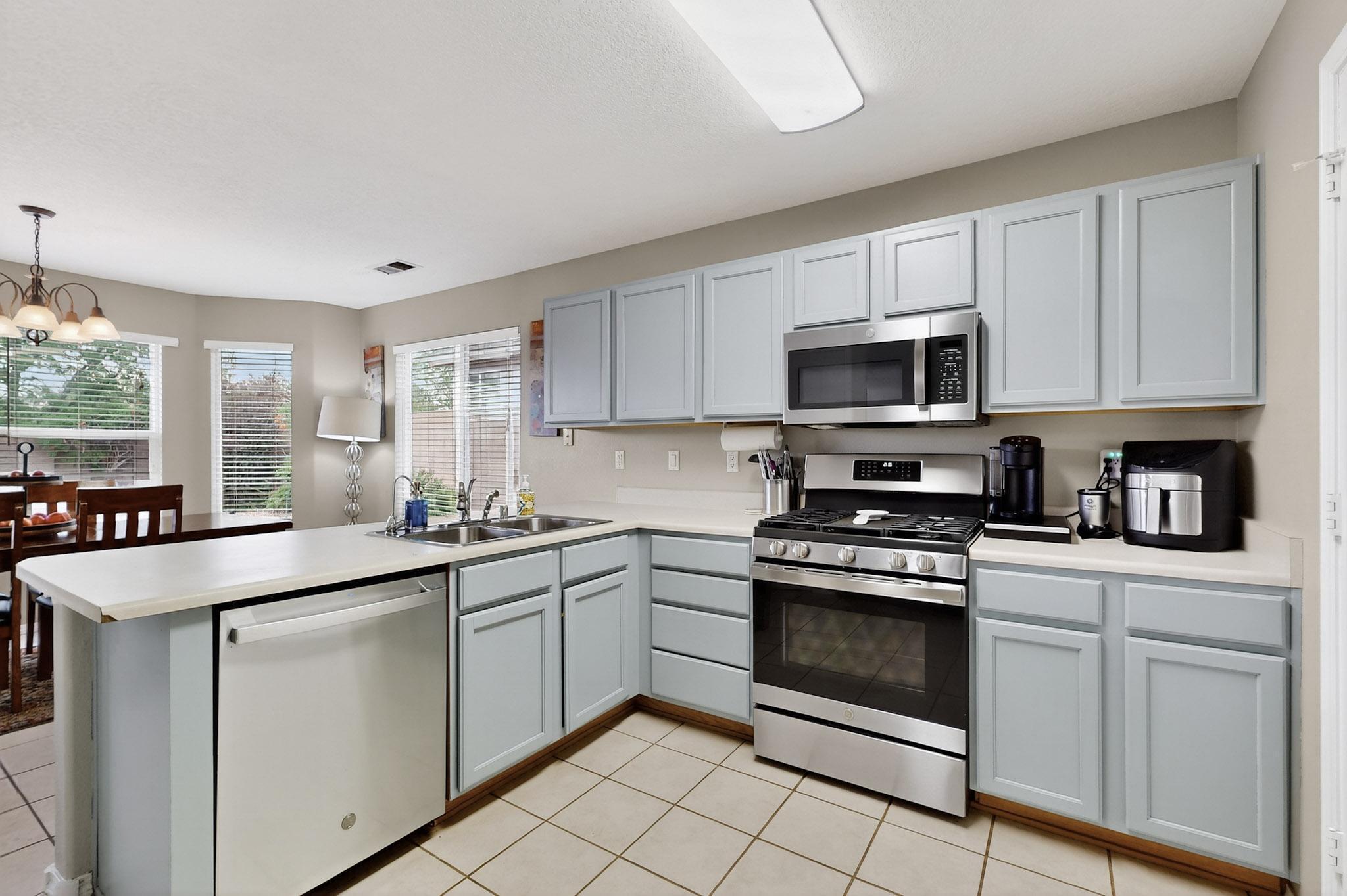 7009 Red Hawk Road NE