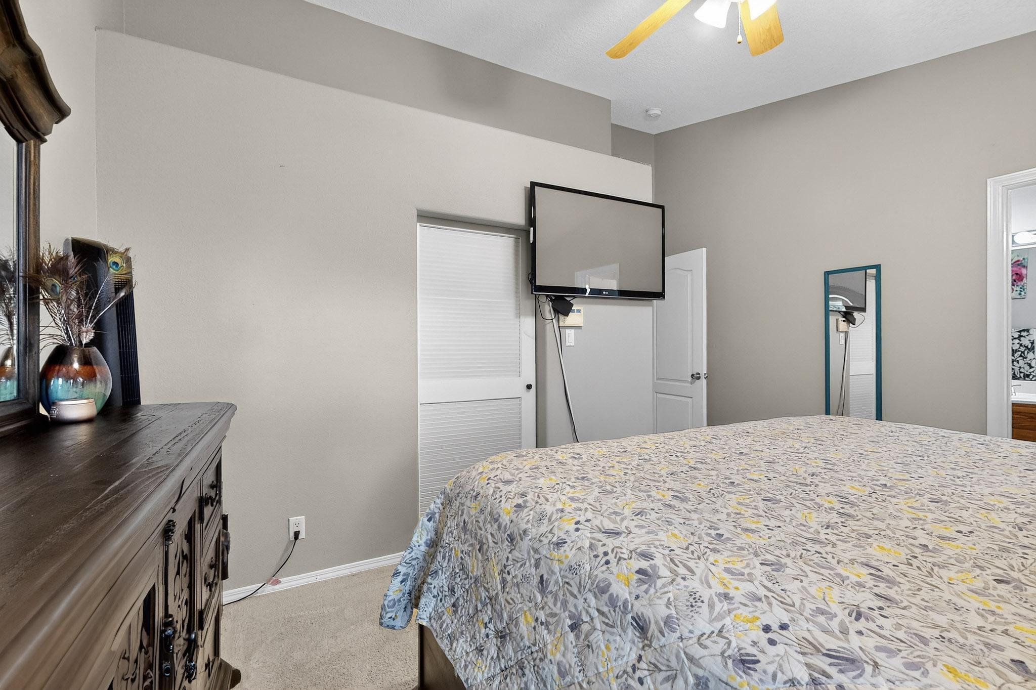 7009 Red Hawk Road NE