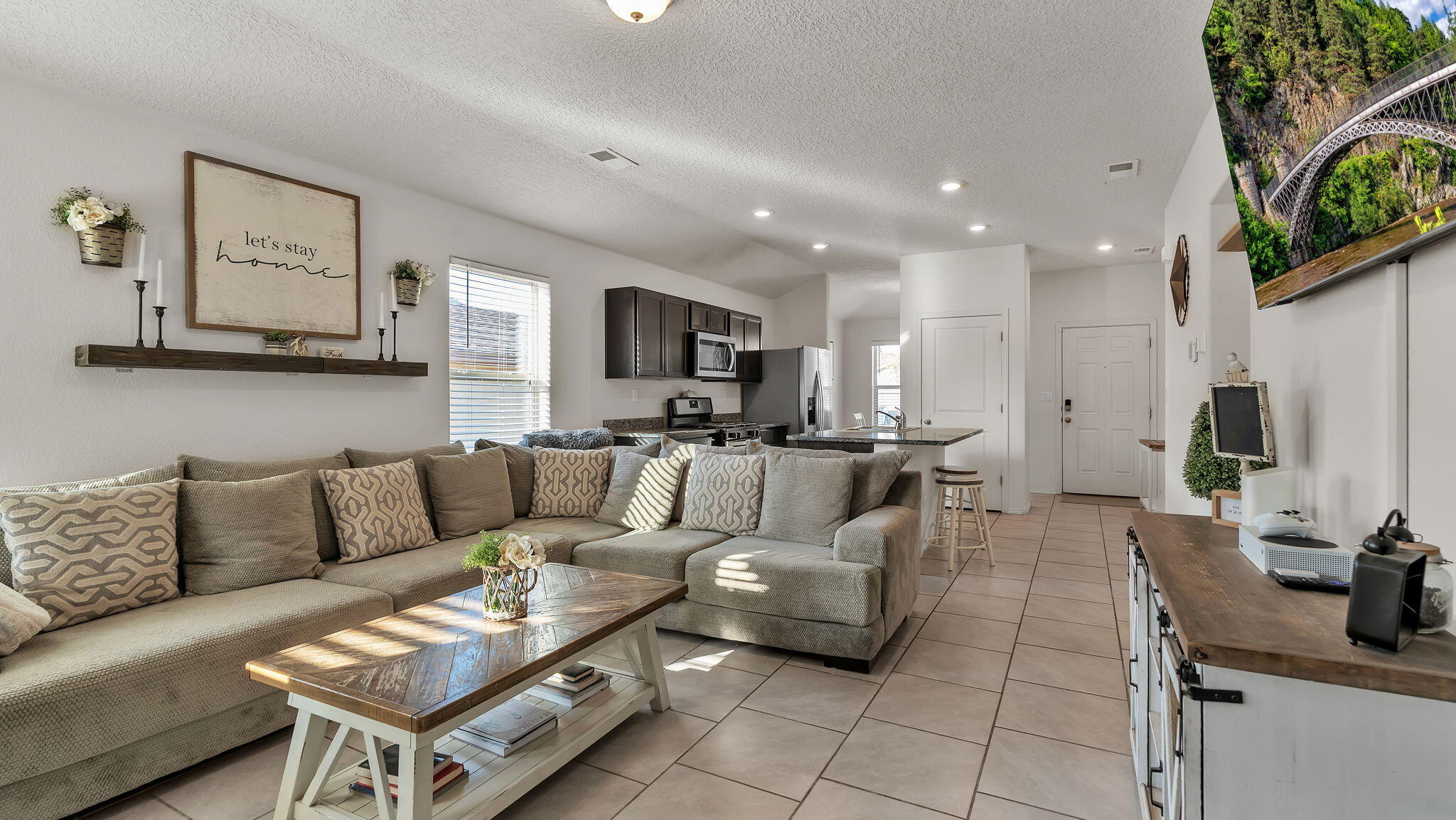 2404 DEL TIMBRE Lane SW