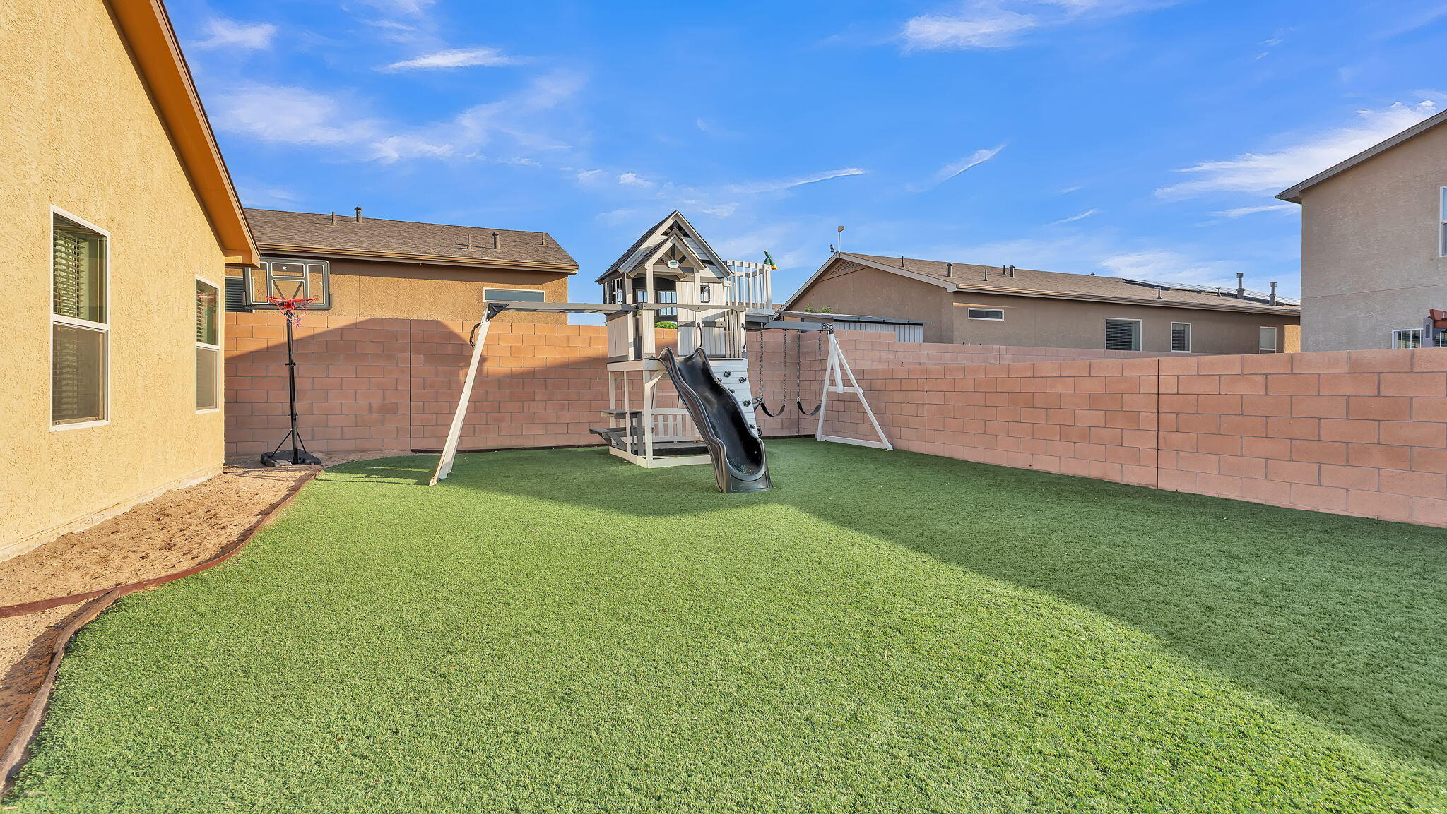 2404 DEL TIMBRE Lane SW