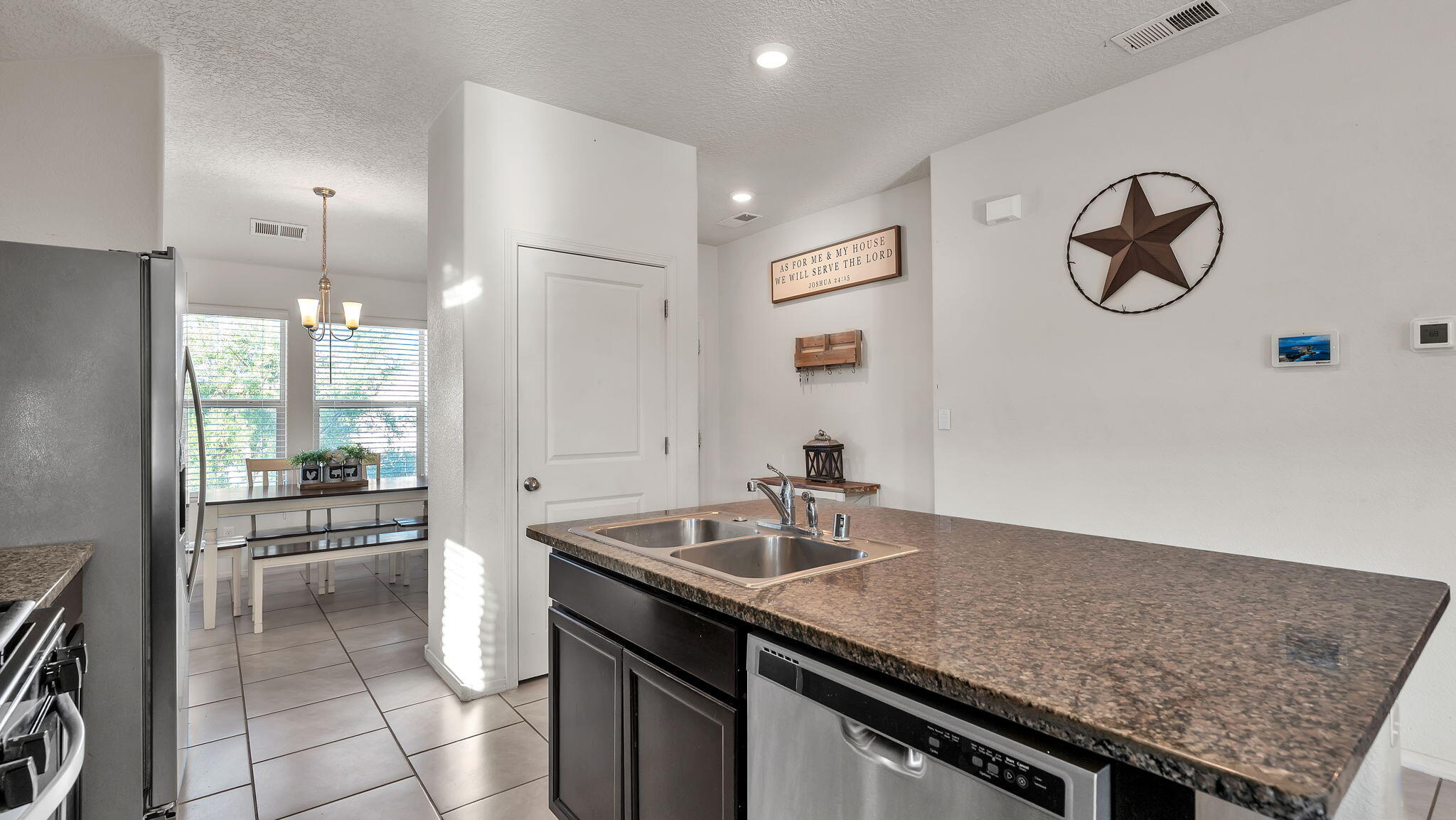 2404 DEL TIMBRE Lane SW