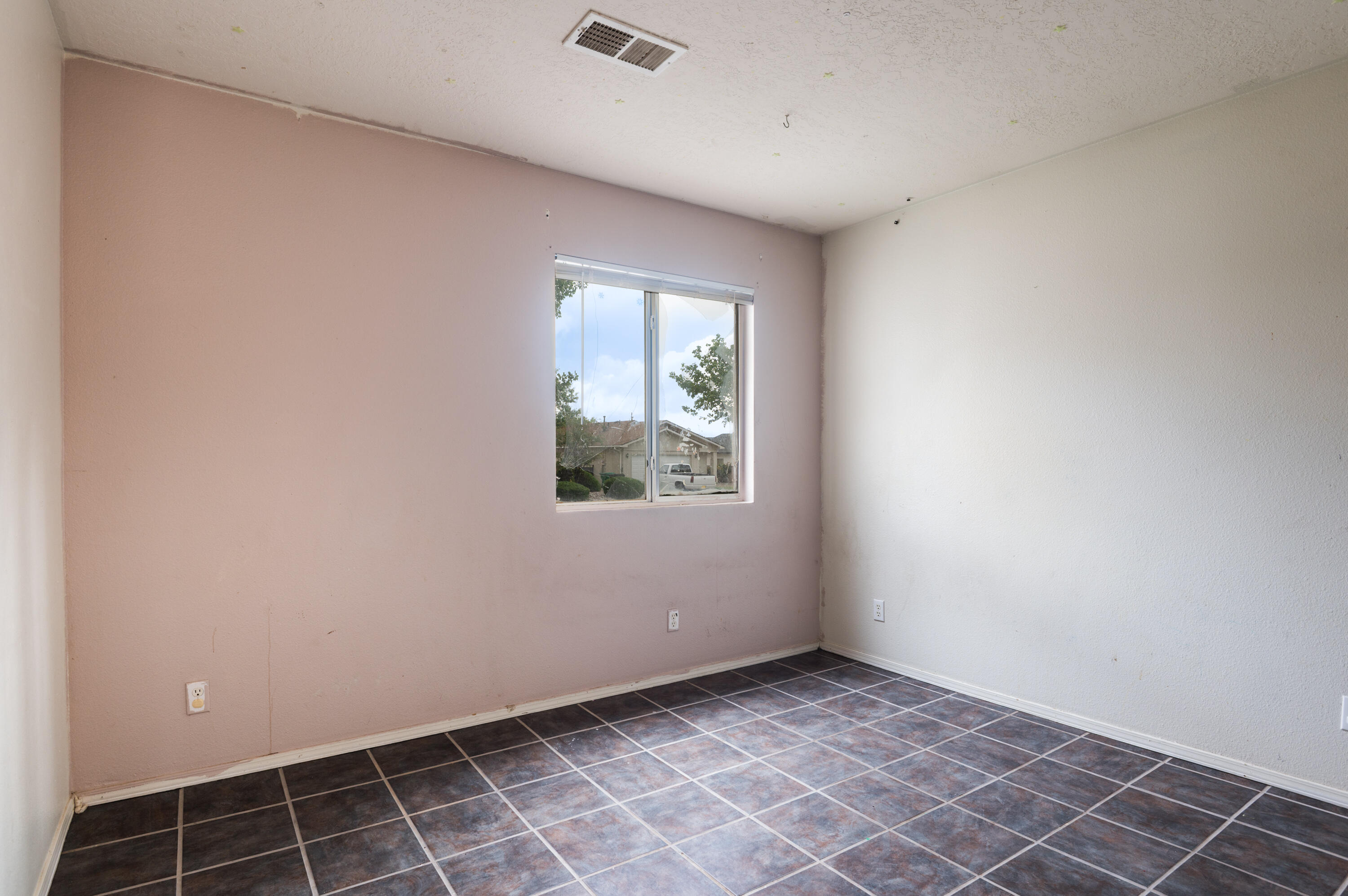 704 SANTA FE MEADOWS Drive NE