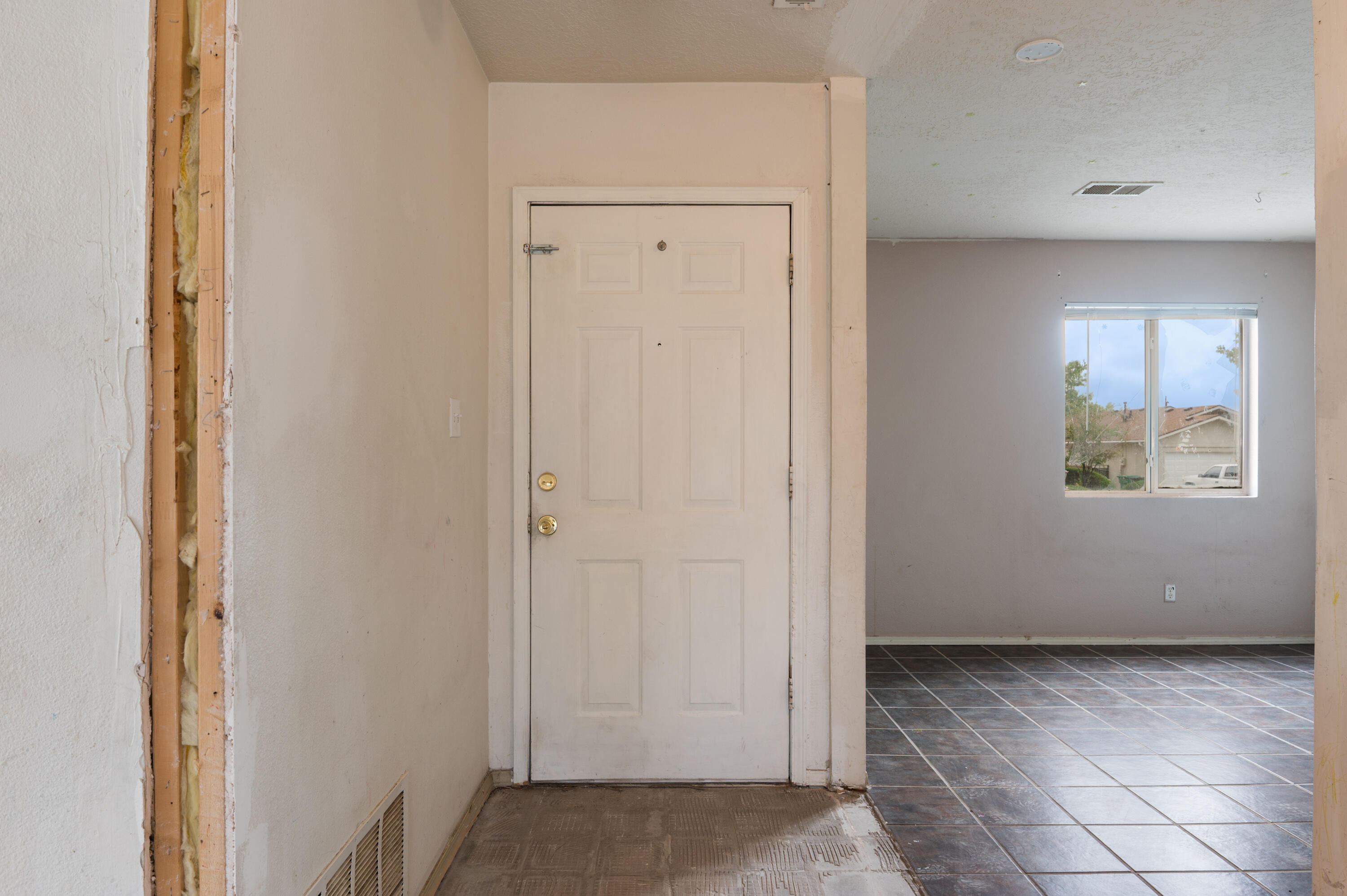 704 SANTA FE MEADOWS Drive NE