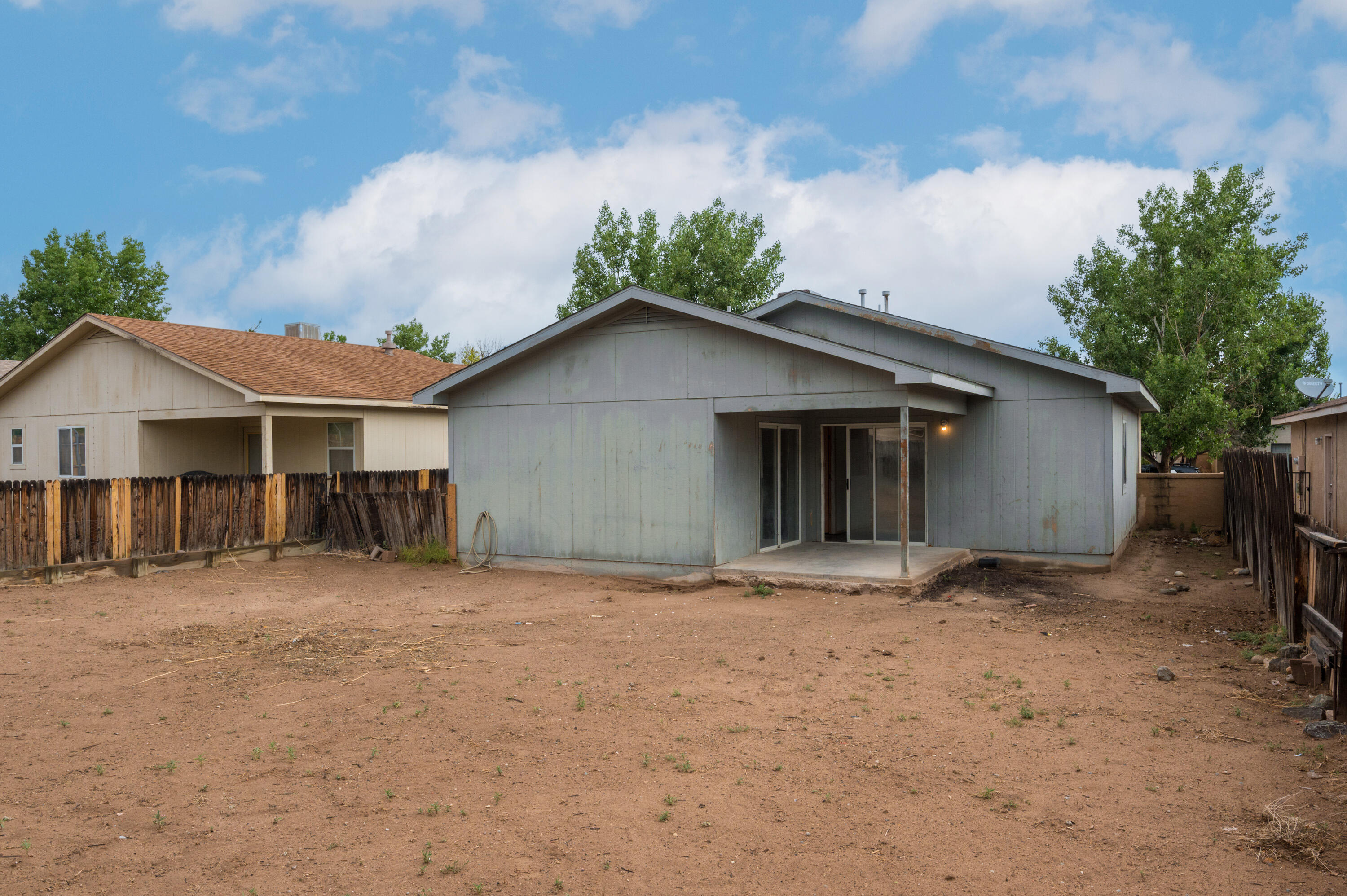 704 SANTA FE MEADOWS Drive NE