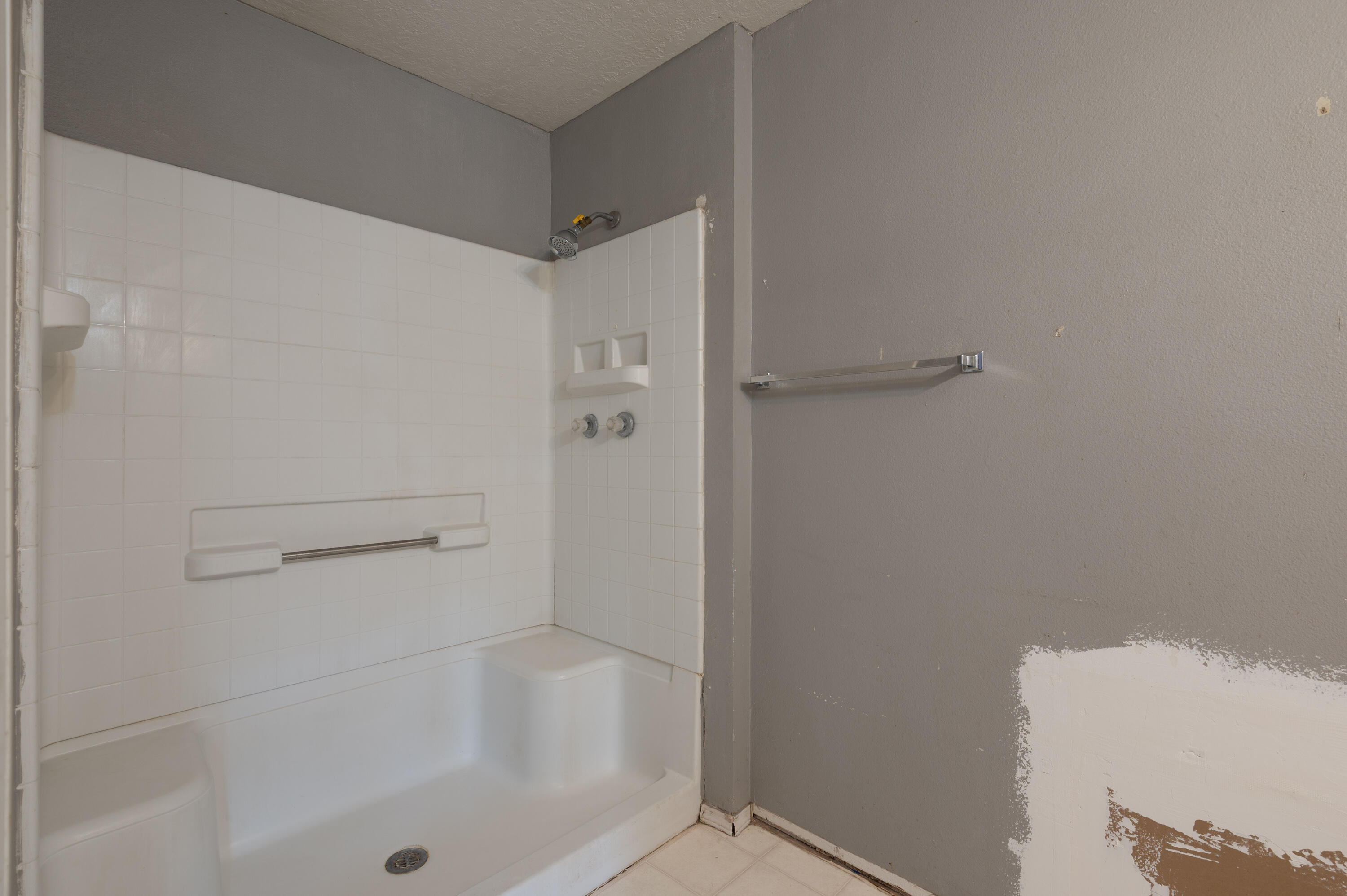 704 SANTA FE MEADOWS Drive NE