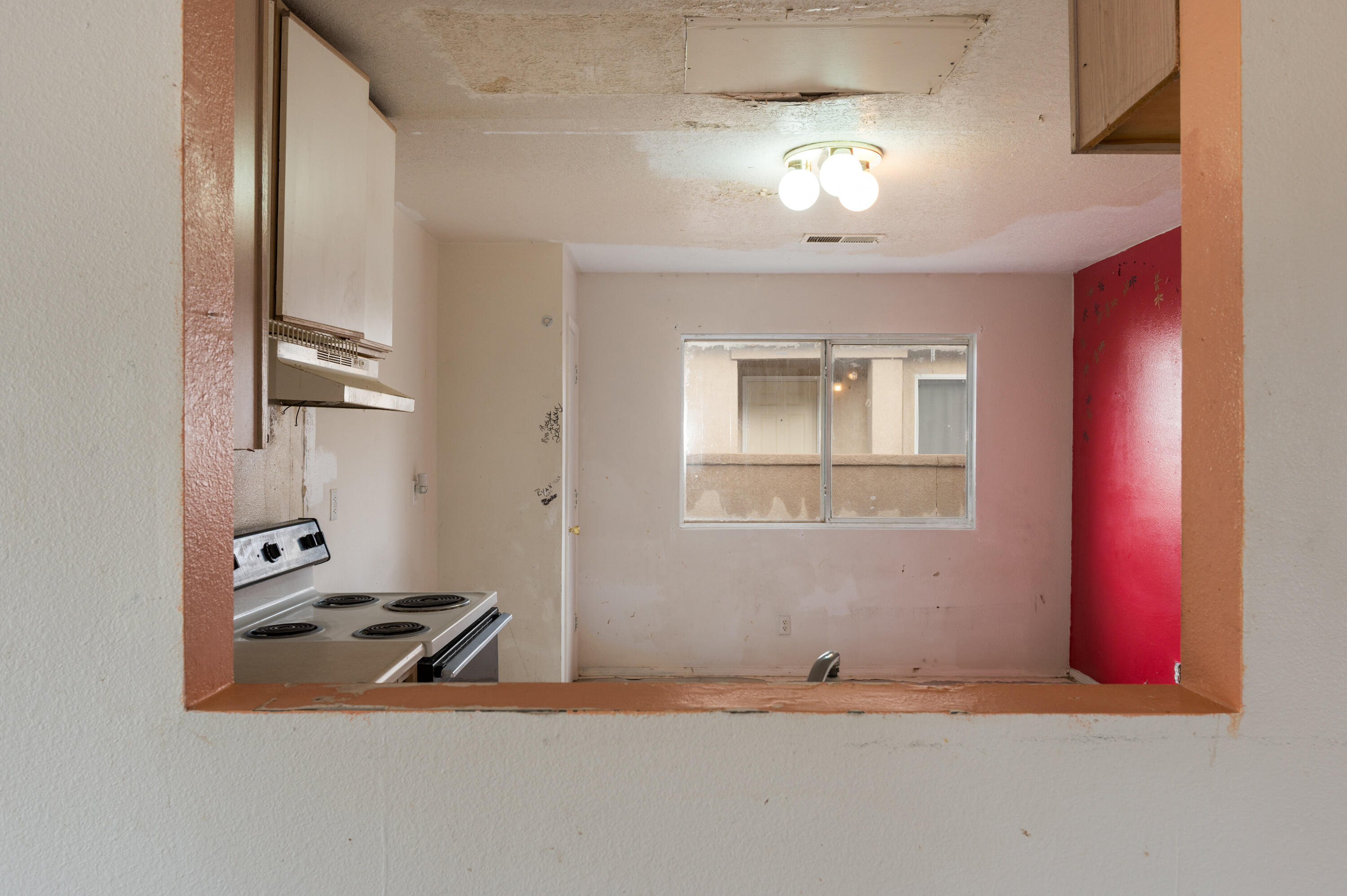 704 SANTA FE MEADOWS Drive NE