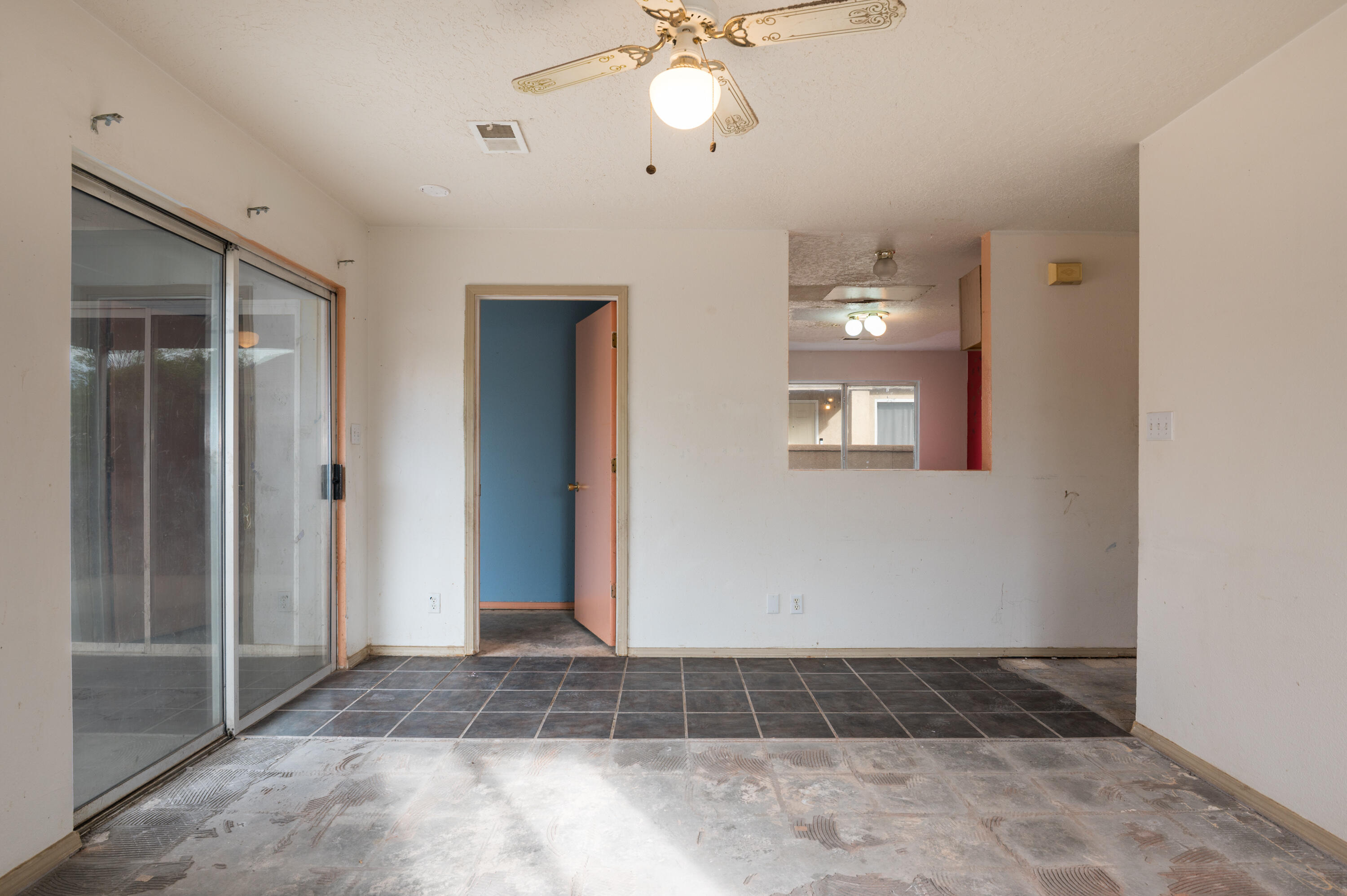 704 SANTA FE MEADOWS Drive NE