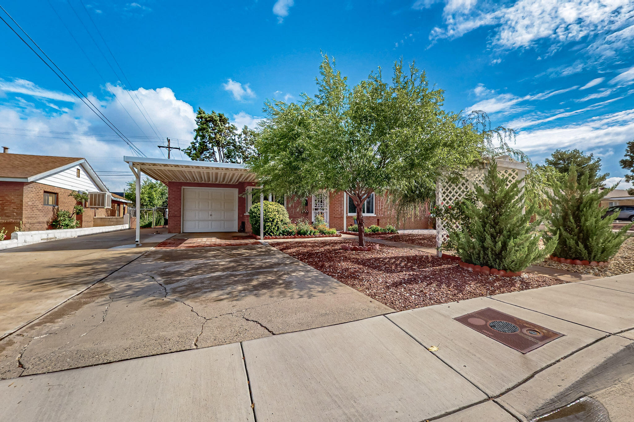 7719 Euclid Avenue NE