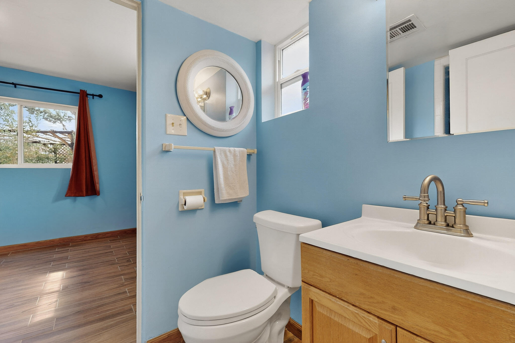 7719 Euclid Avenue NE