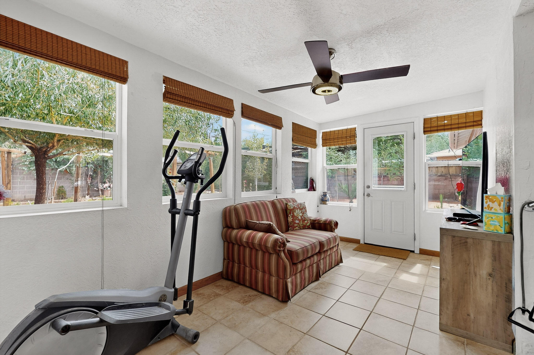 7719 Euclid Avenue NE