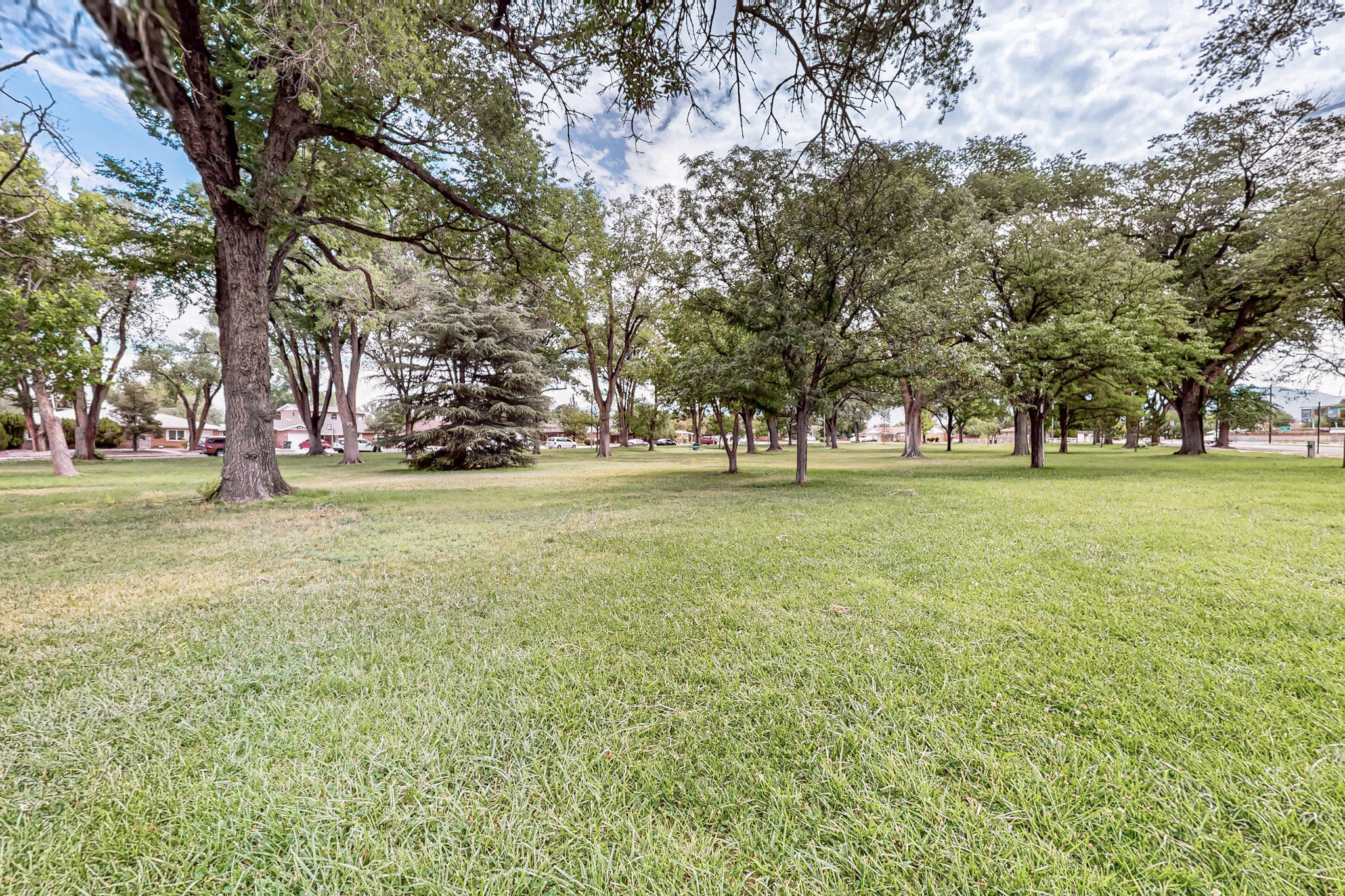 7719 Euclid Avenue NE