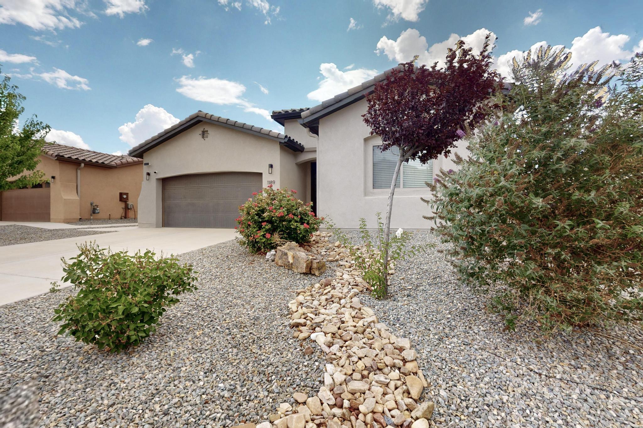 1189 FASCINATION Street NE