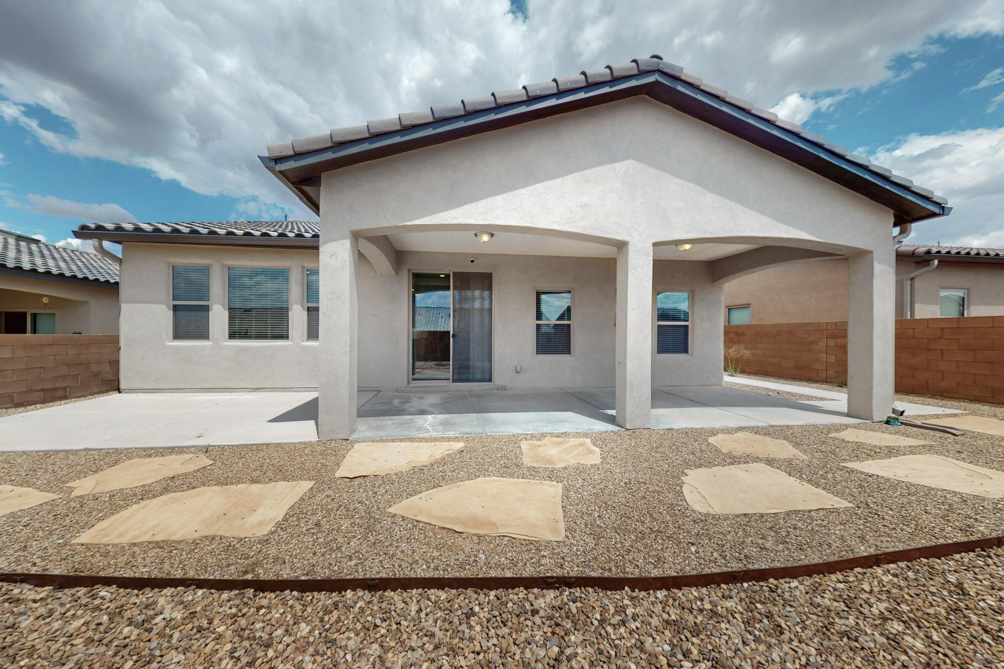 1189 FASCINATION Street NE