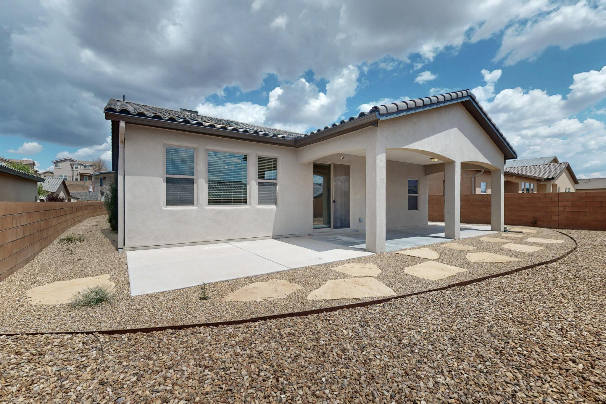 1189 FASCINATION Street NE