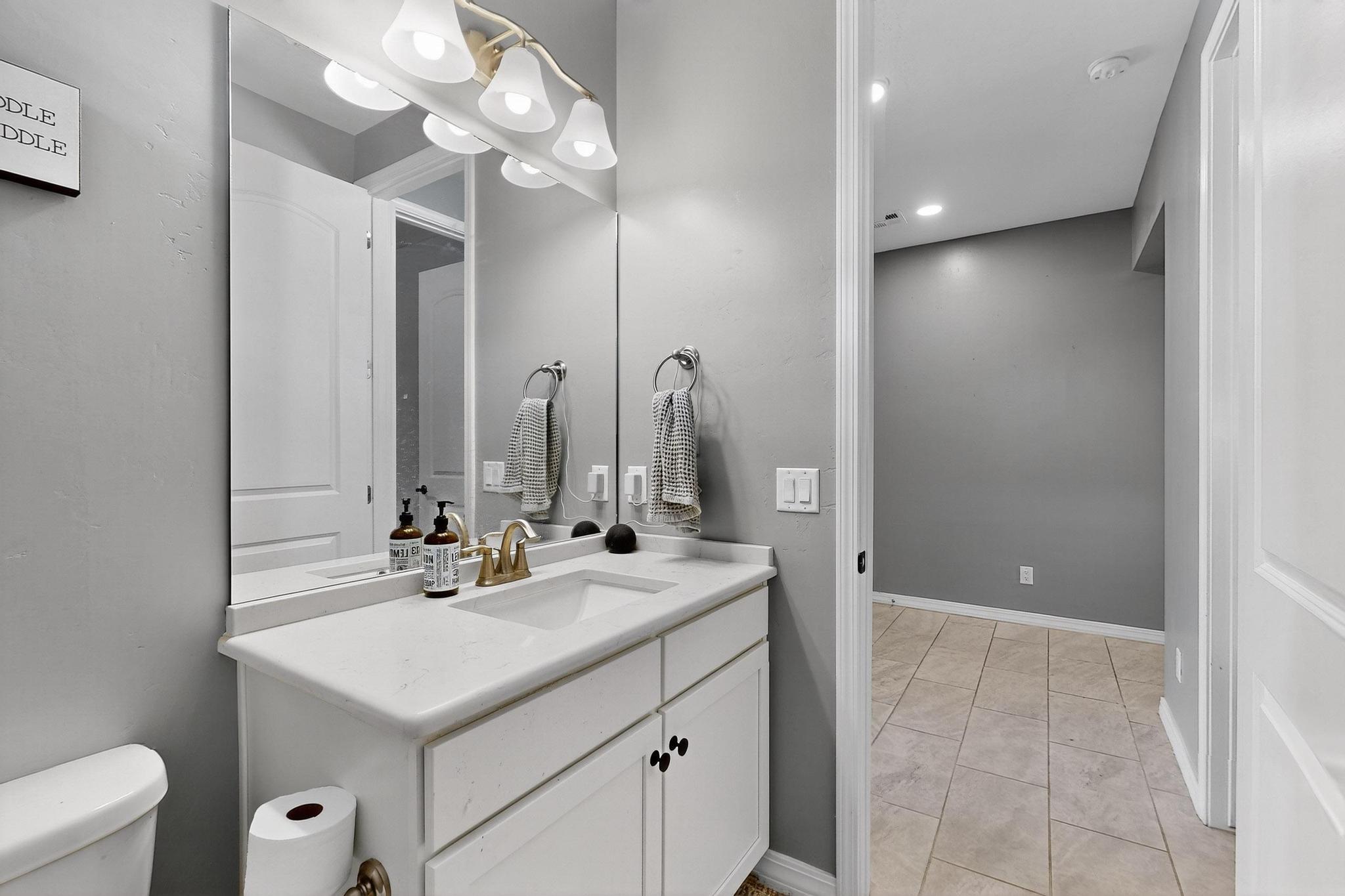 1189 FASCINATION Street NE