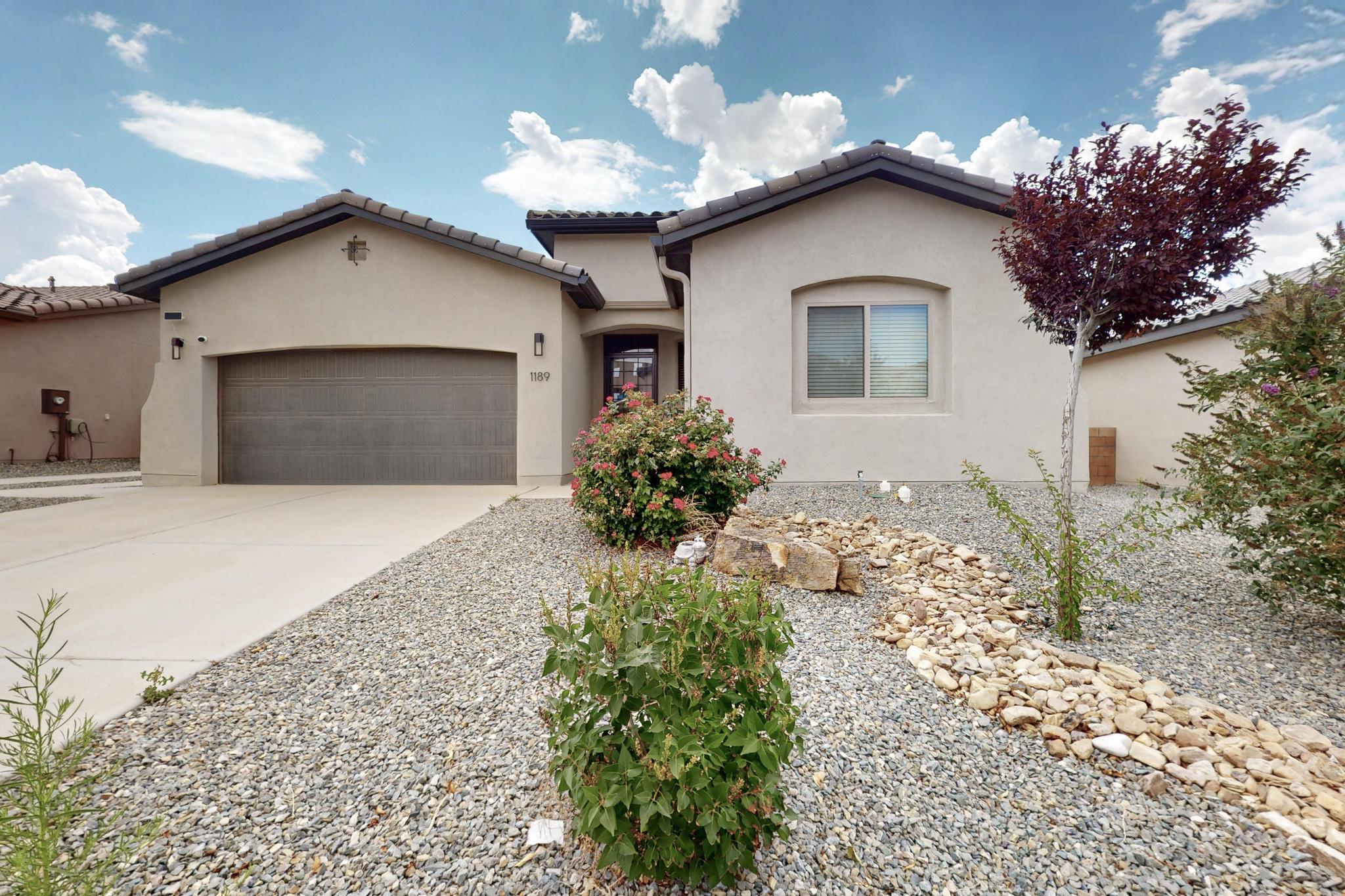 1189 FASCINATION Street NE