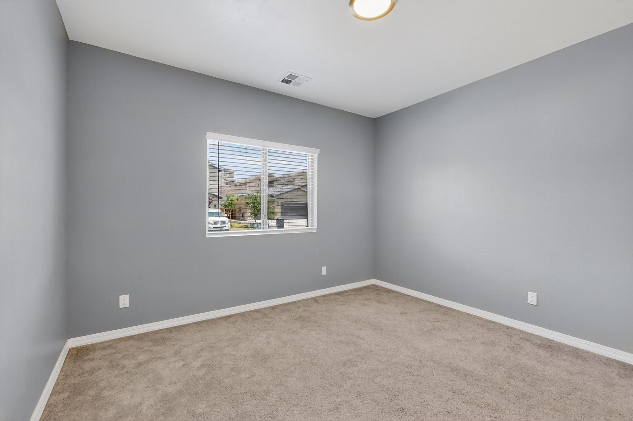 1189 FASCINATION Street NE