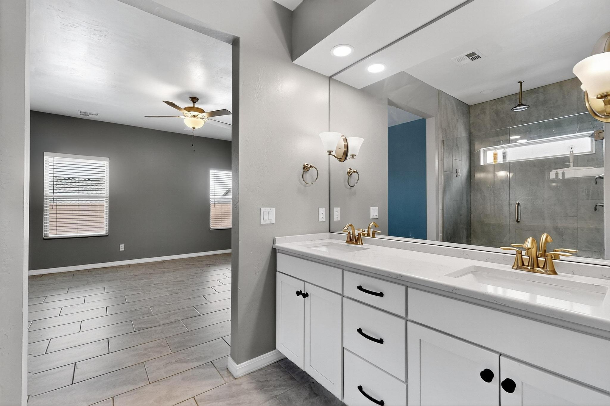 1189 FASCINATION Street NE