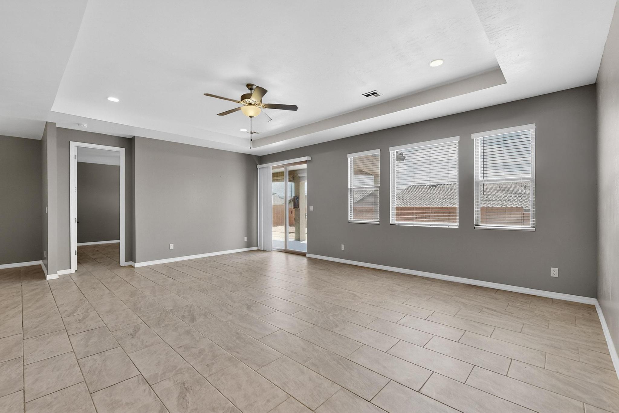 1189 FASCINATION Street NE