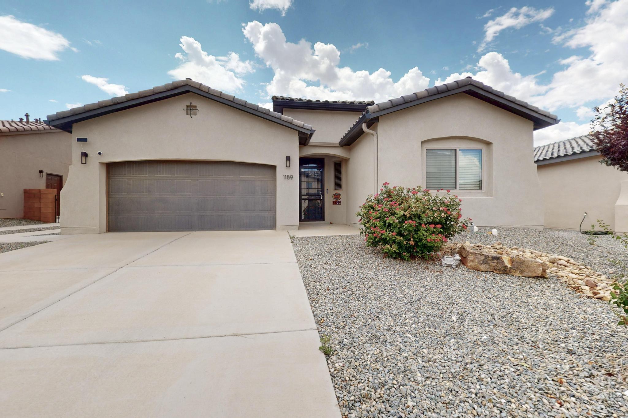 1189 FASCINATION Street NE