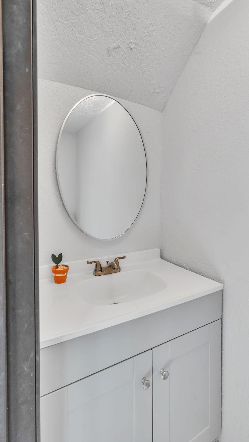 6041 SEQUOIA Road NW B3