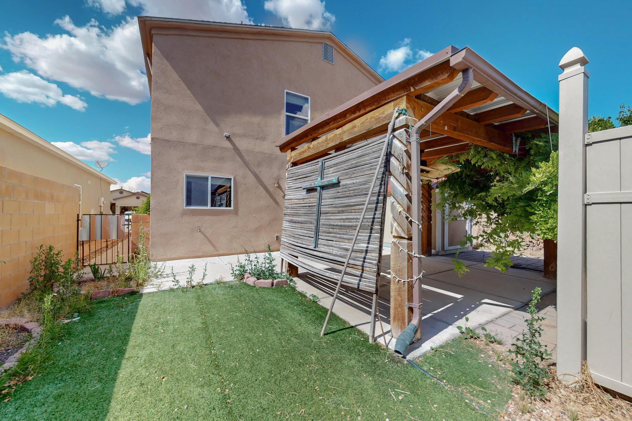 2740 WILDER Loop NE