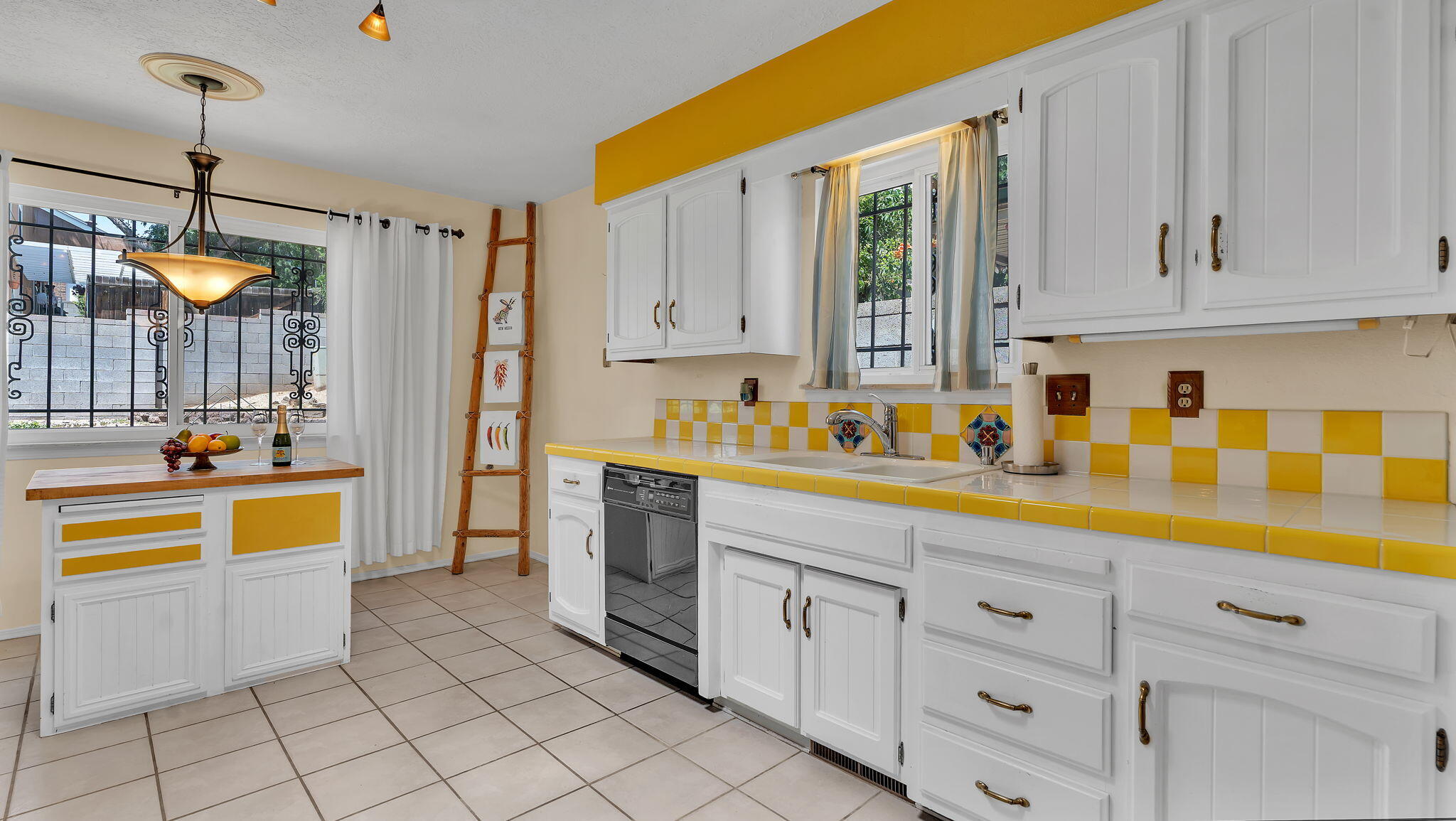 13101 COMANCHE Road NE