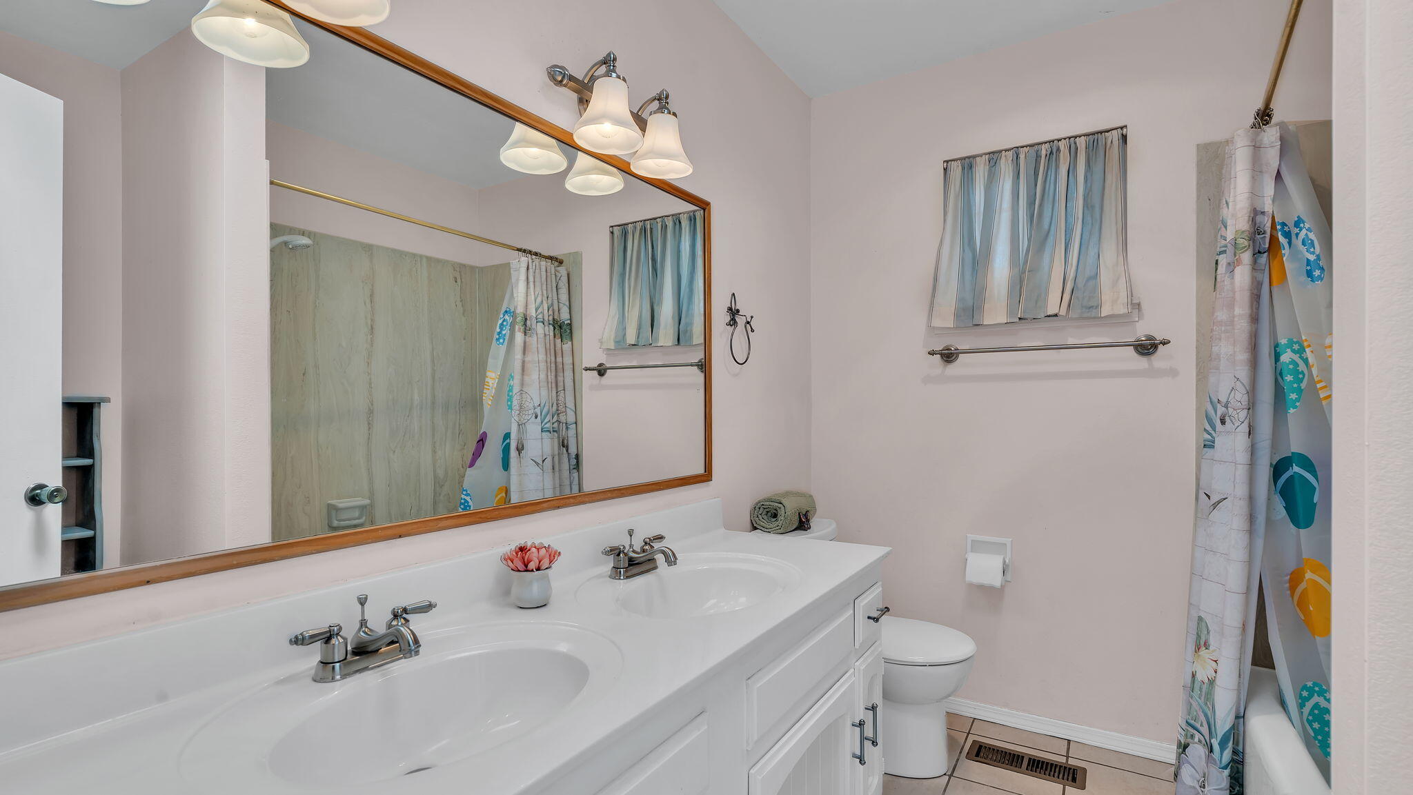 13101 COMANCHE Road NE