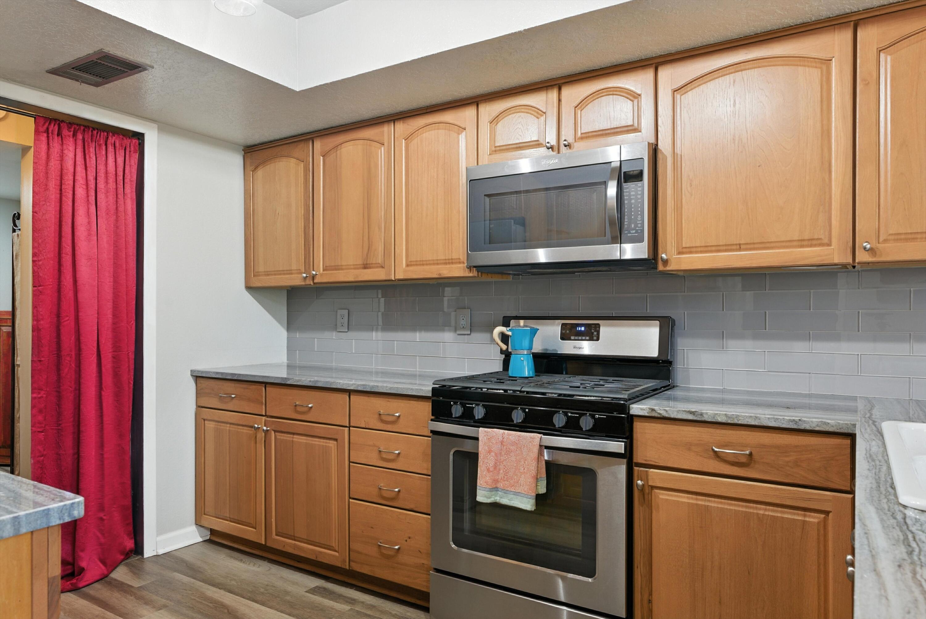 10308 Oso Grande Road NE