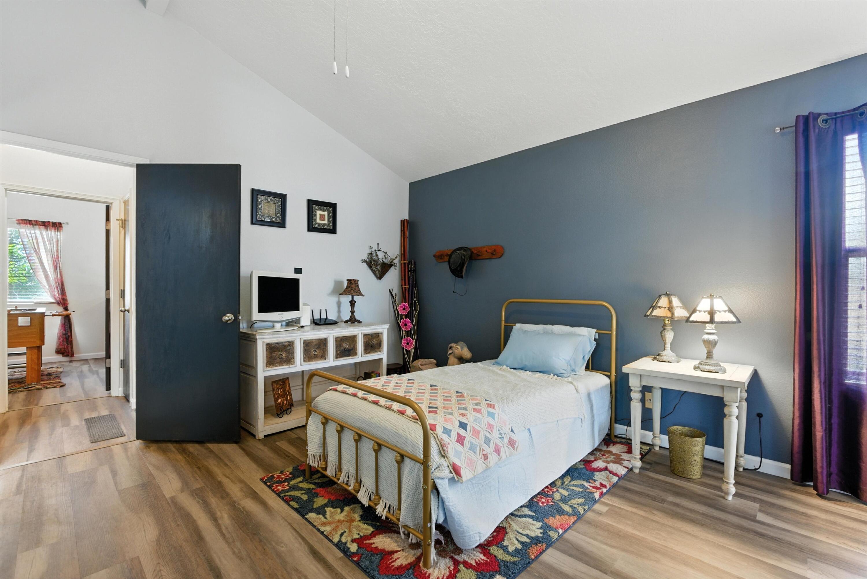 10308 Oso Grande Road NE