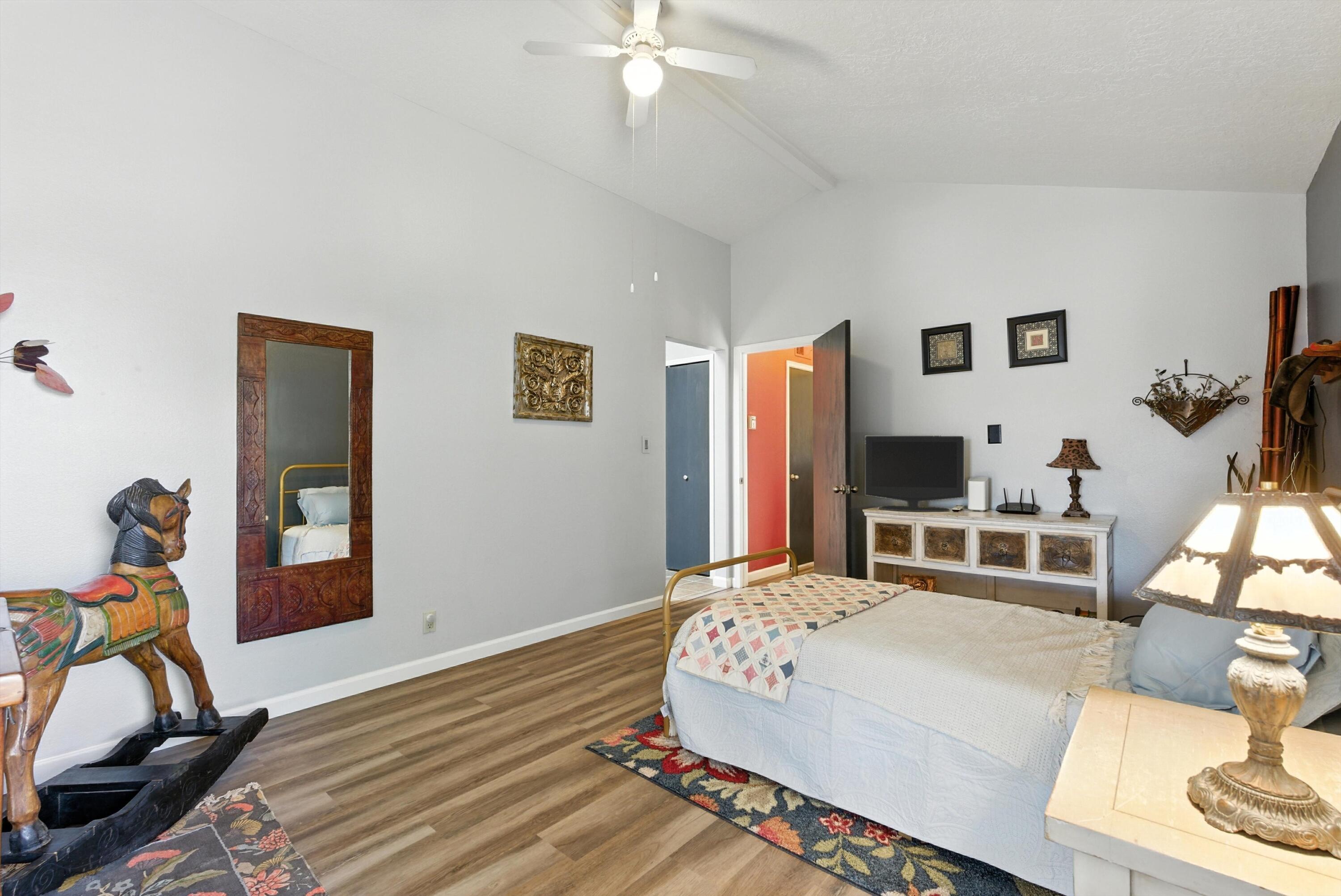 10308 Oso Grande Road NE