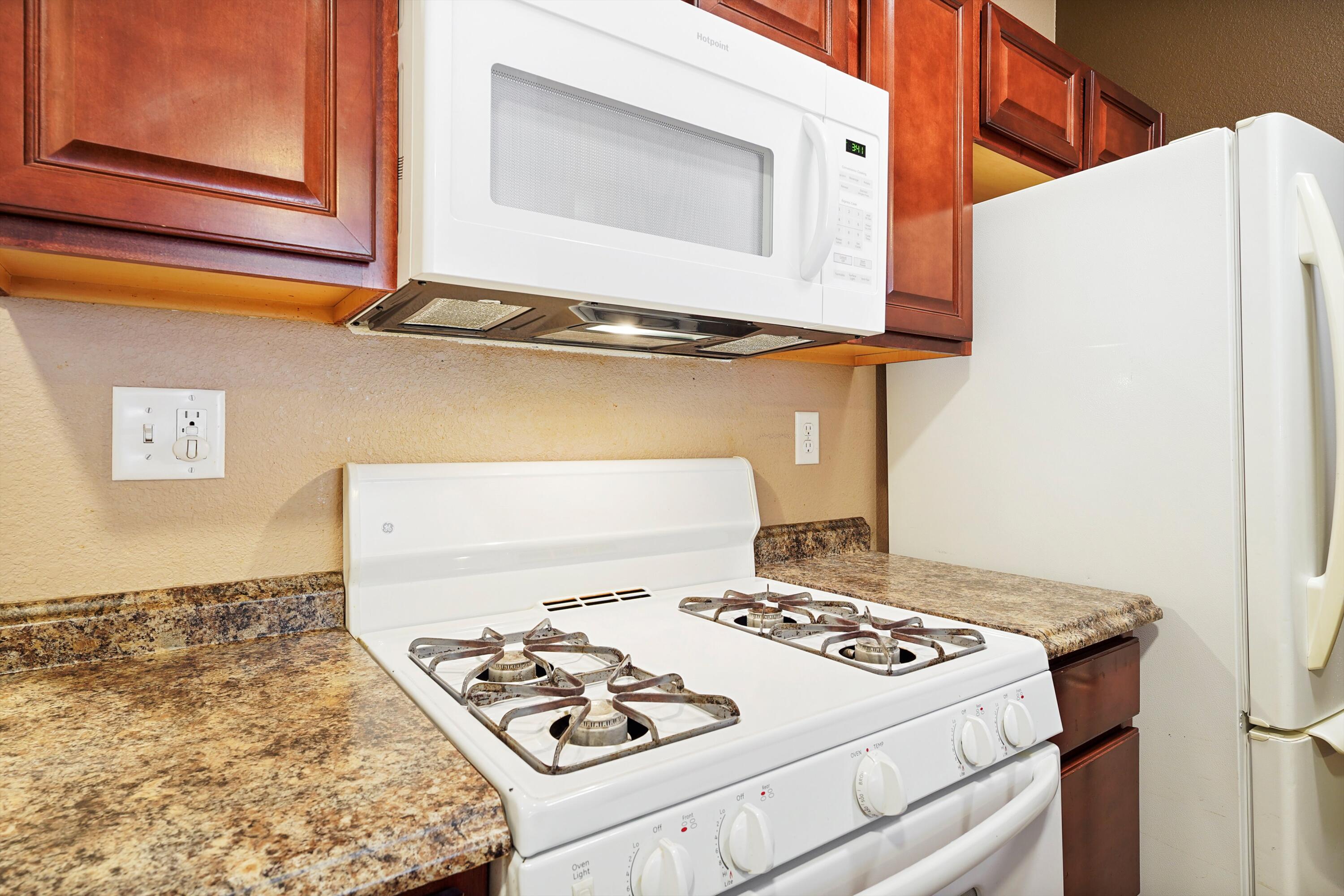 2215 ODESSA Court SW