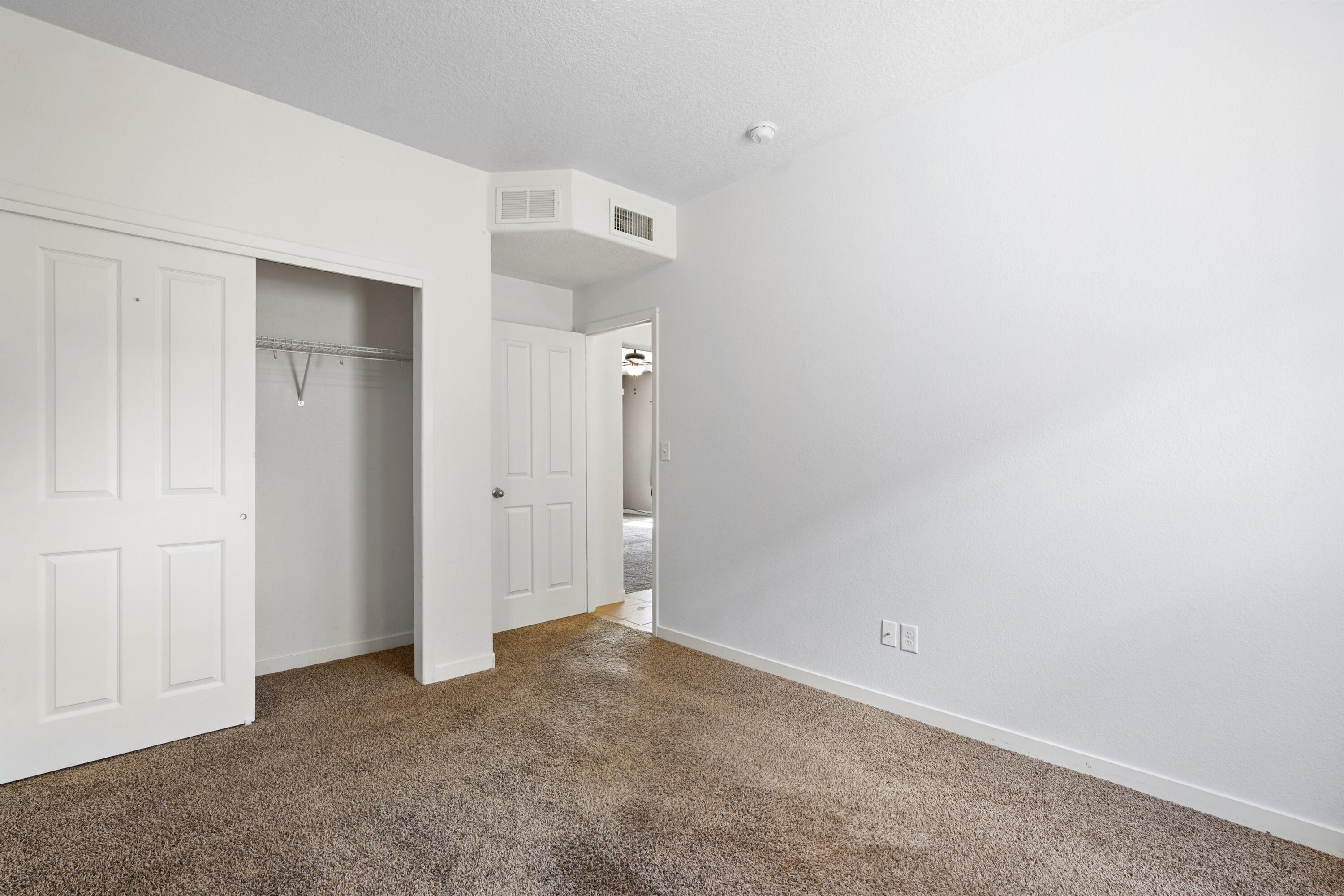 2215 ODESSA Court SW