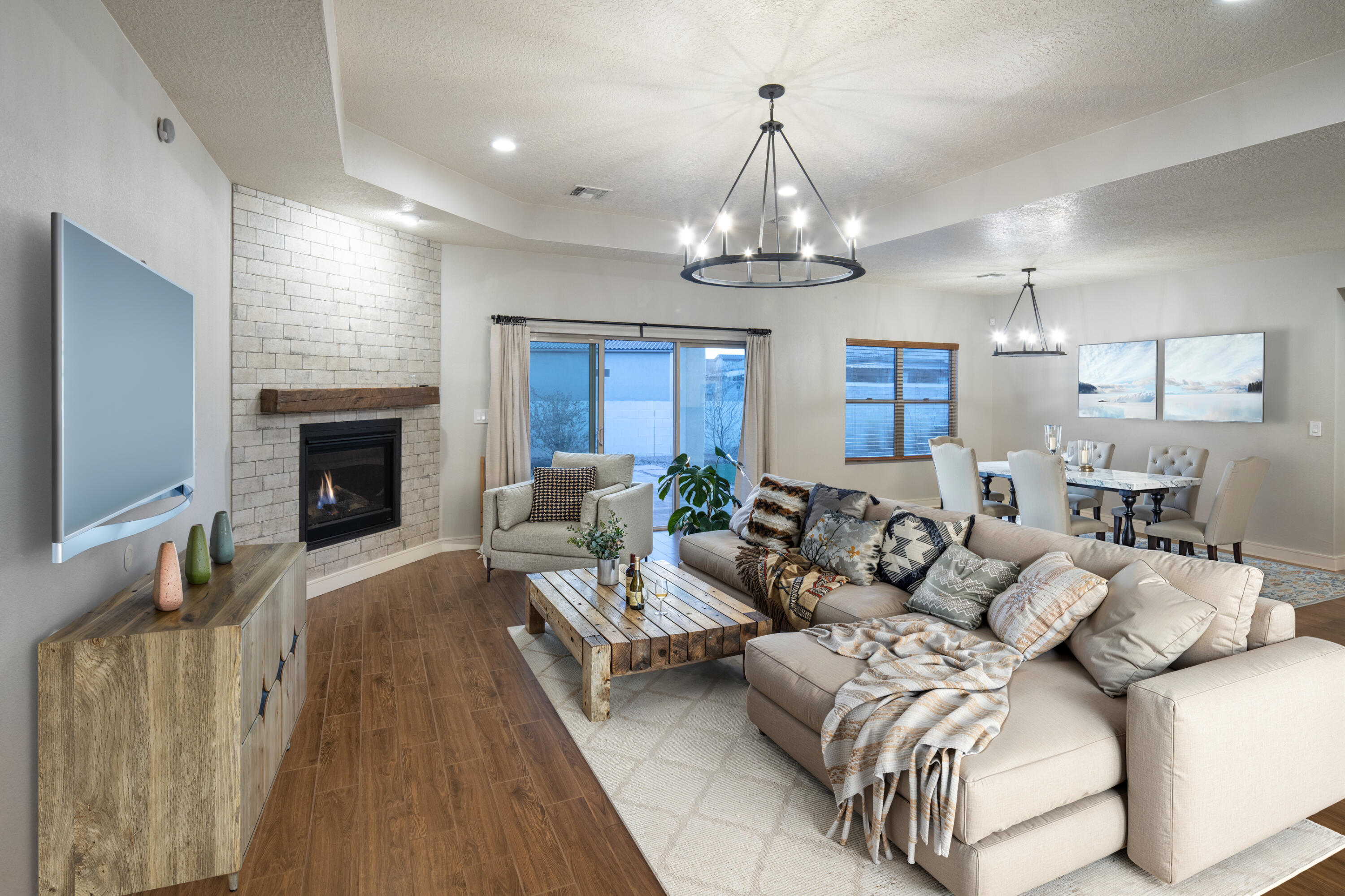 1978 CASTLE PEAK Loop NE